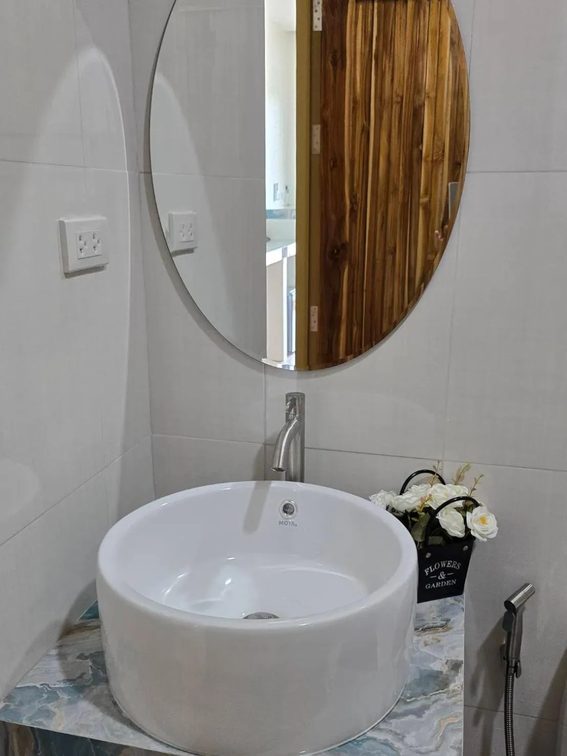 Baannai Lake View Resort