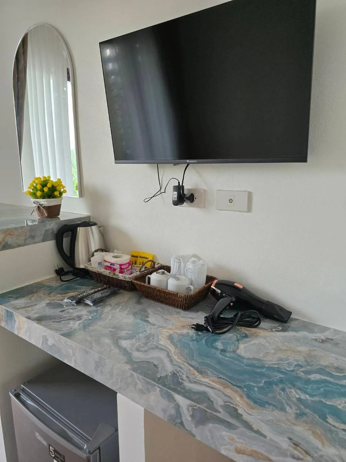 Baannai Lake View Resort