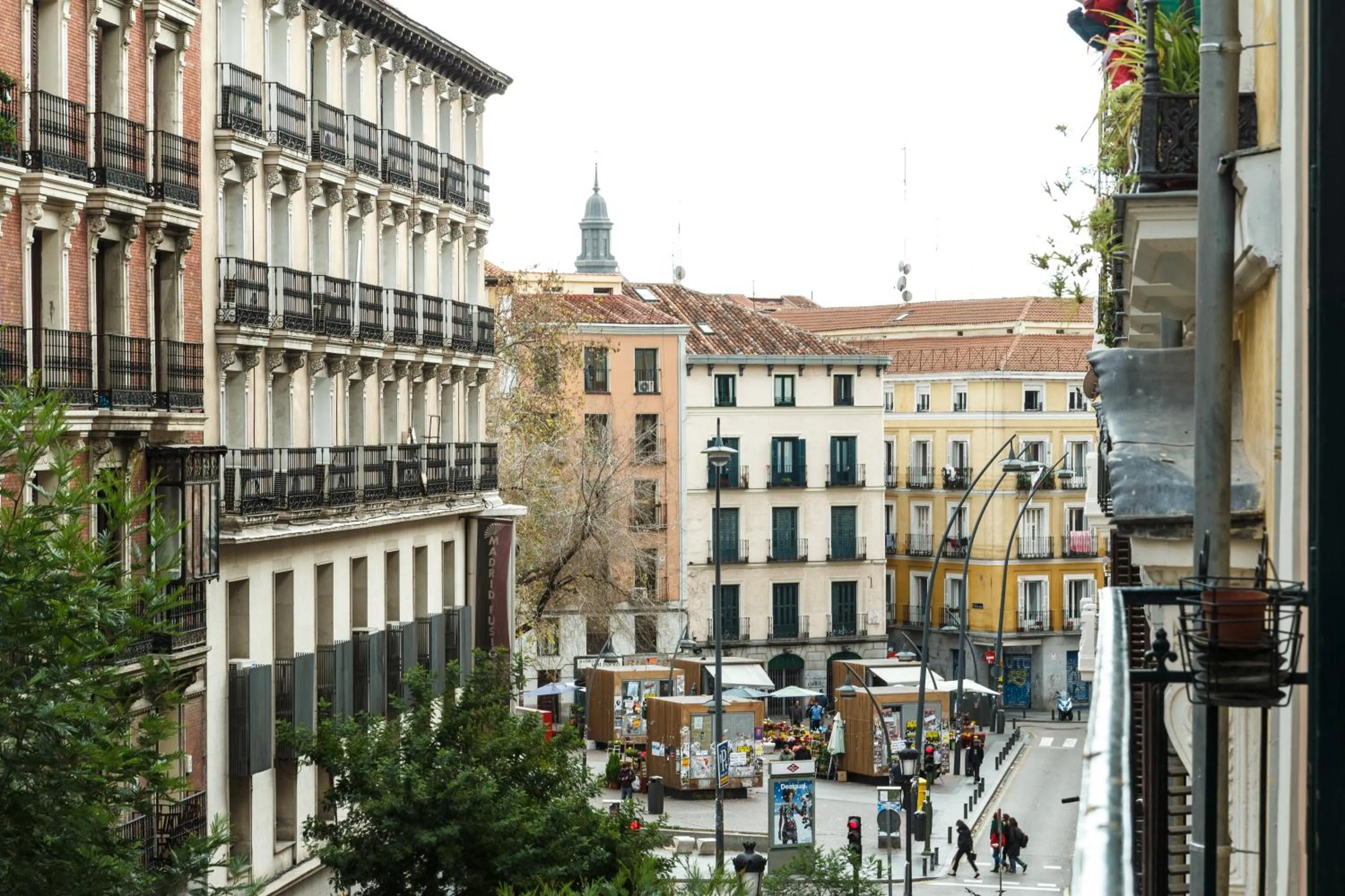 Street view in Alvaro Residencia
