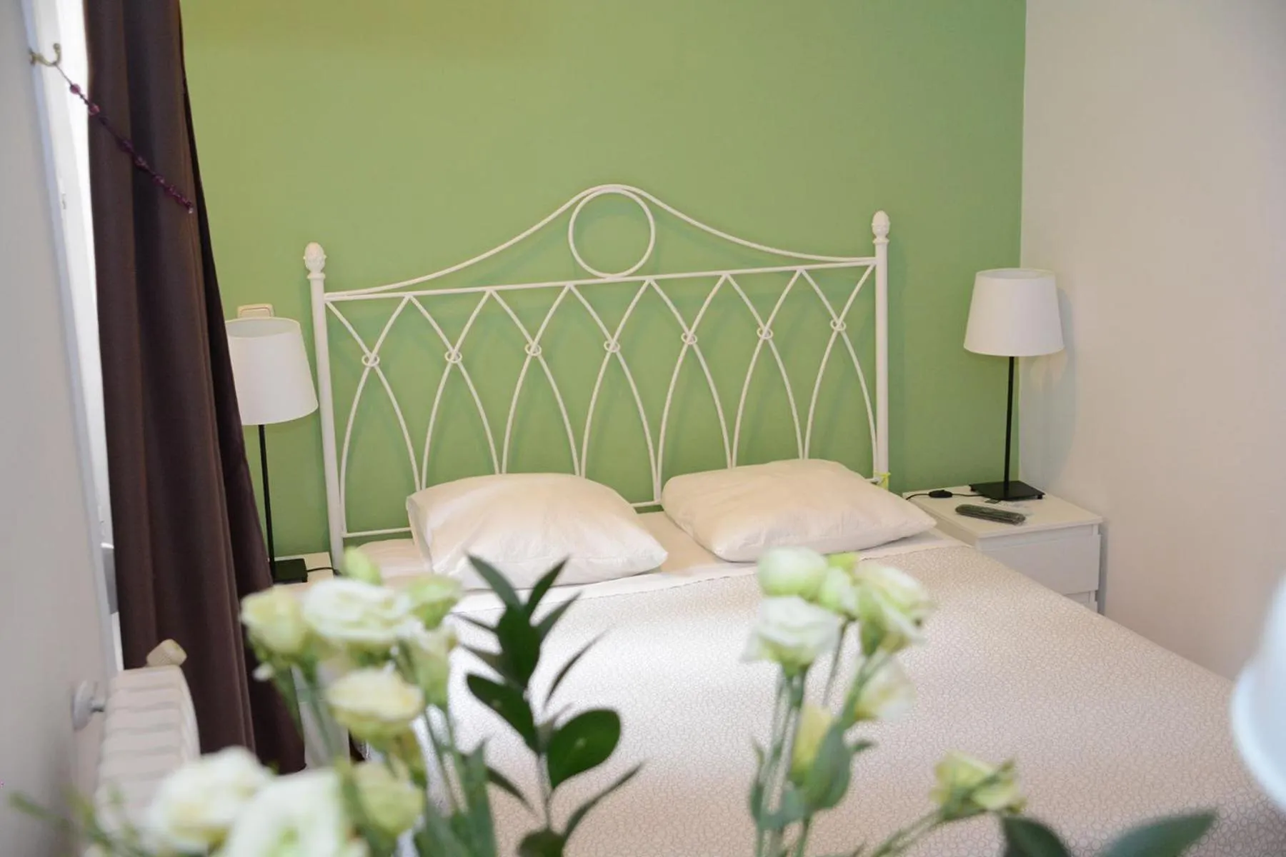 Photo of the whole room in Alvaro Residencia