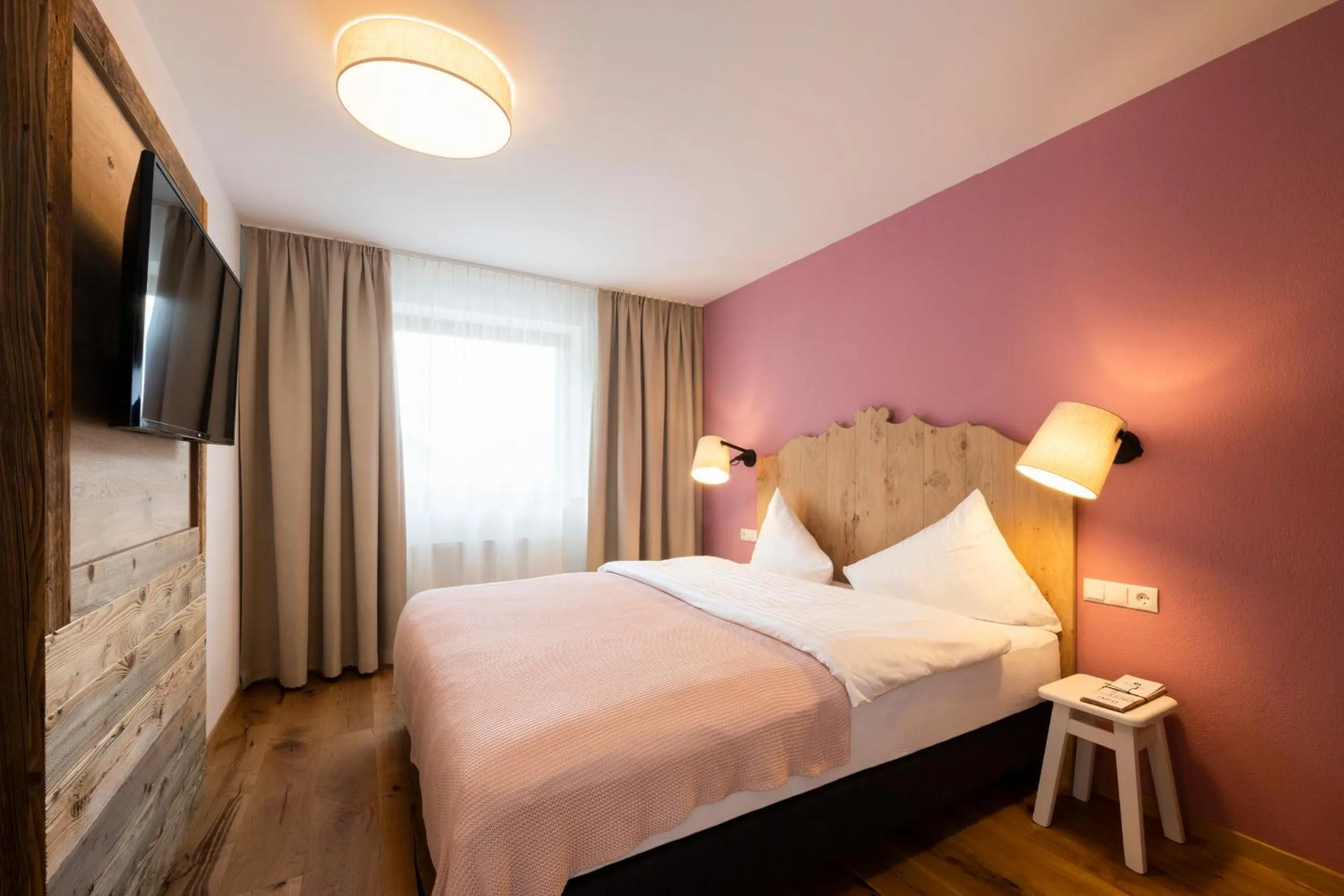 Bedroom, Bed in Sepp & Hannis Suiten im Dorf