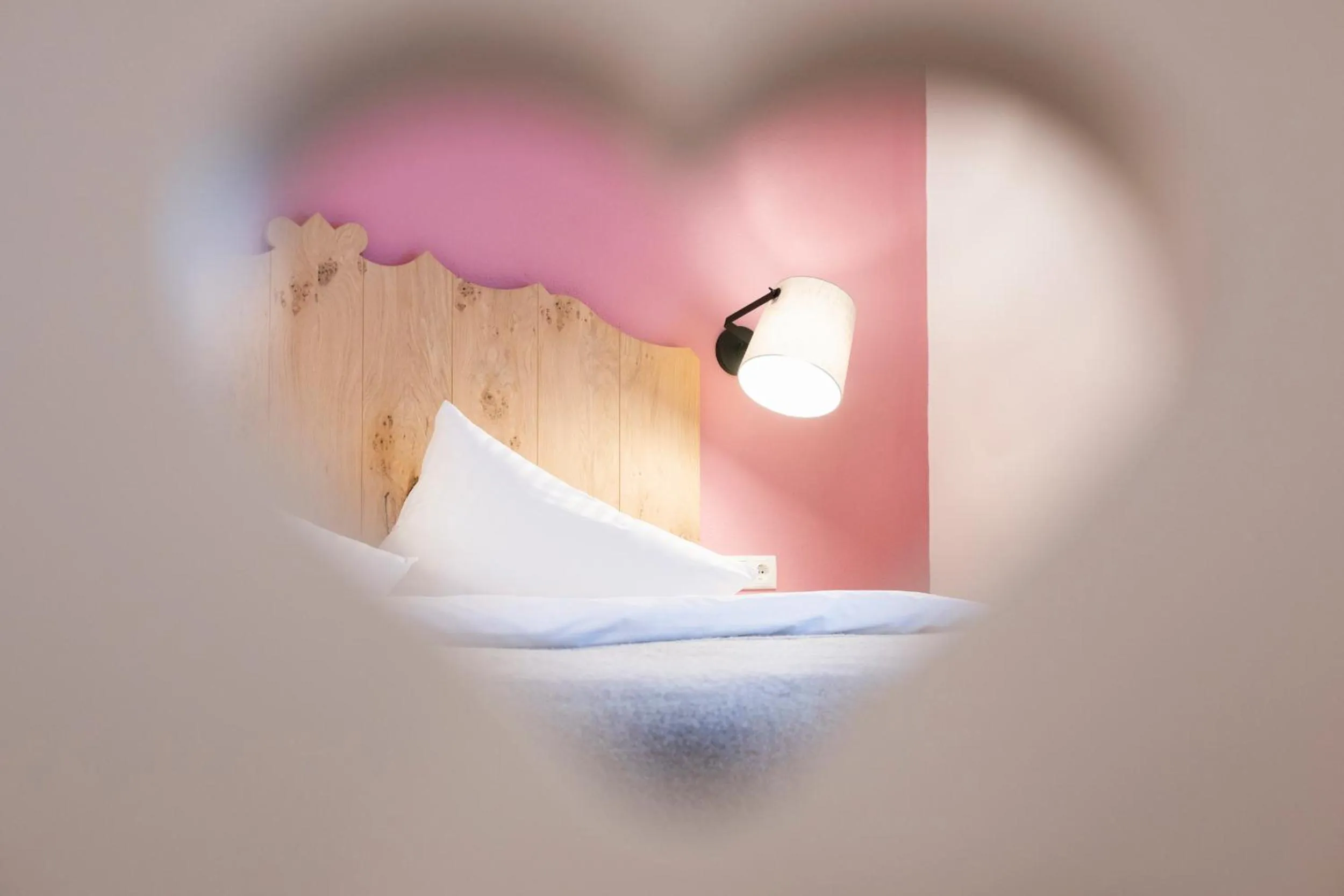 Bedroom in Sepp & Hannis Suiten im Dorf