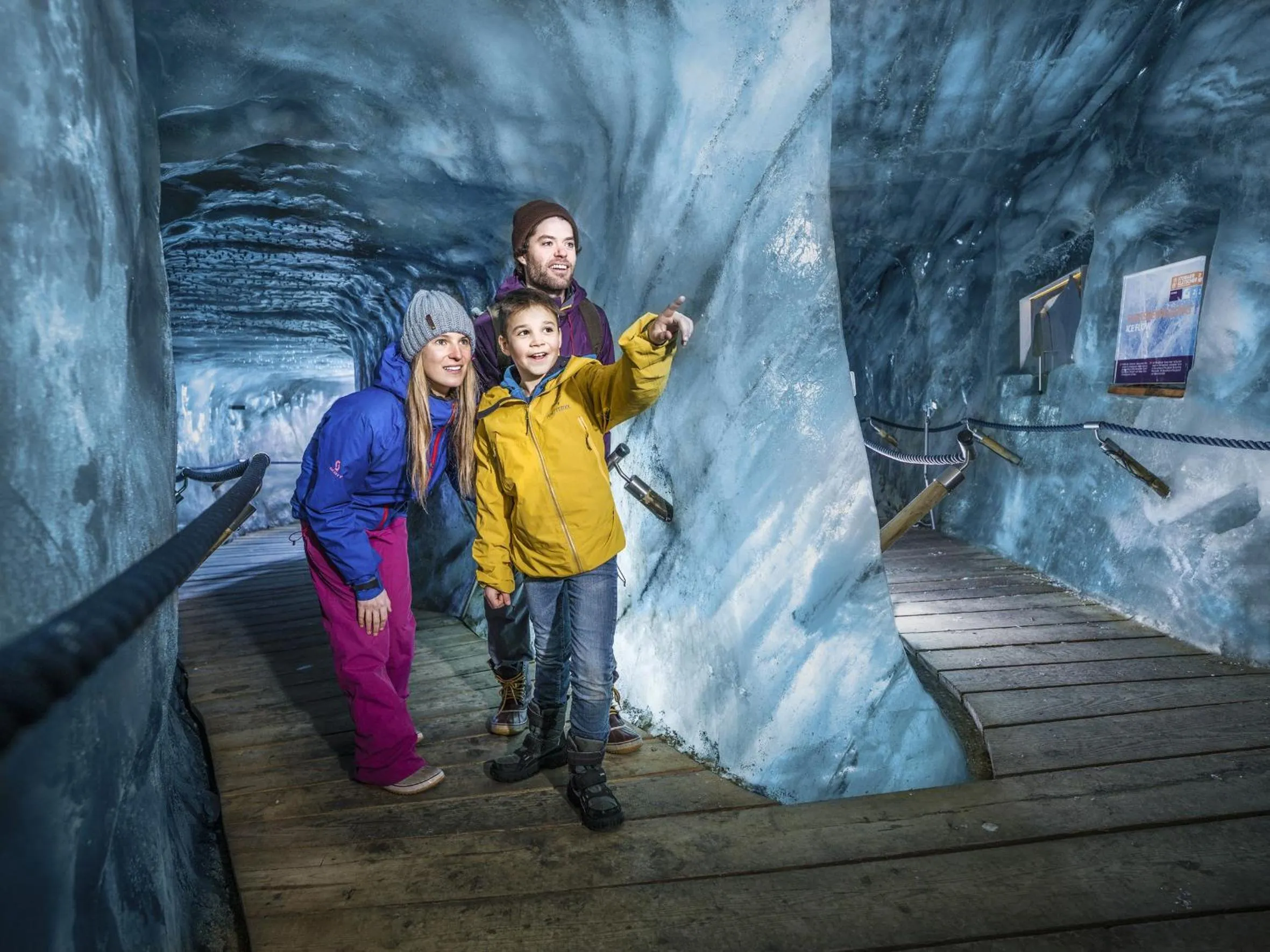 Guests in Sepp & Hannis Suiten im Dorf