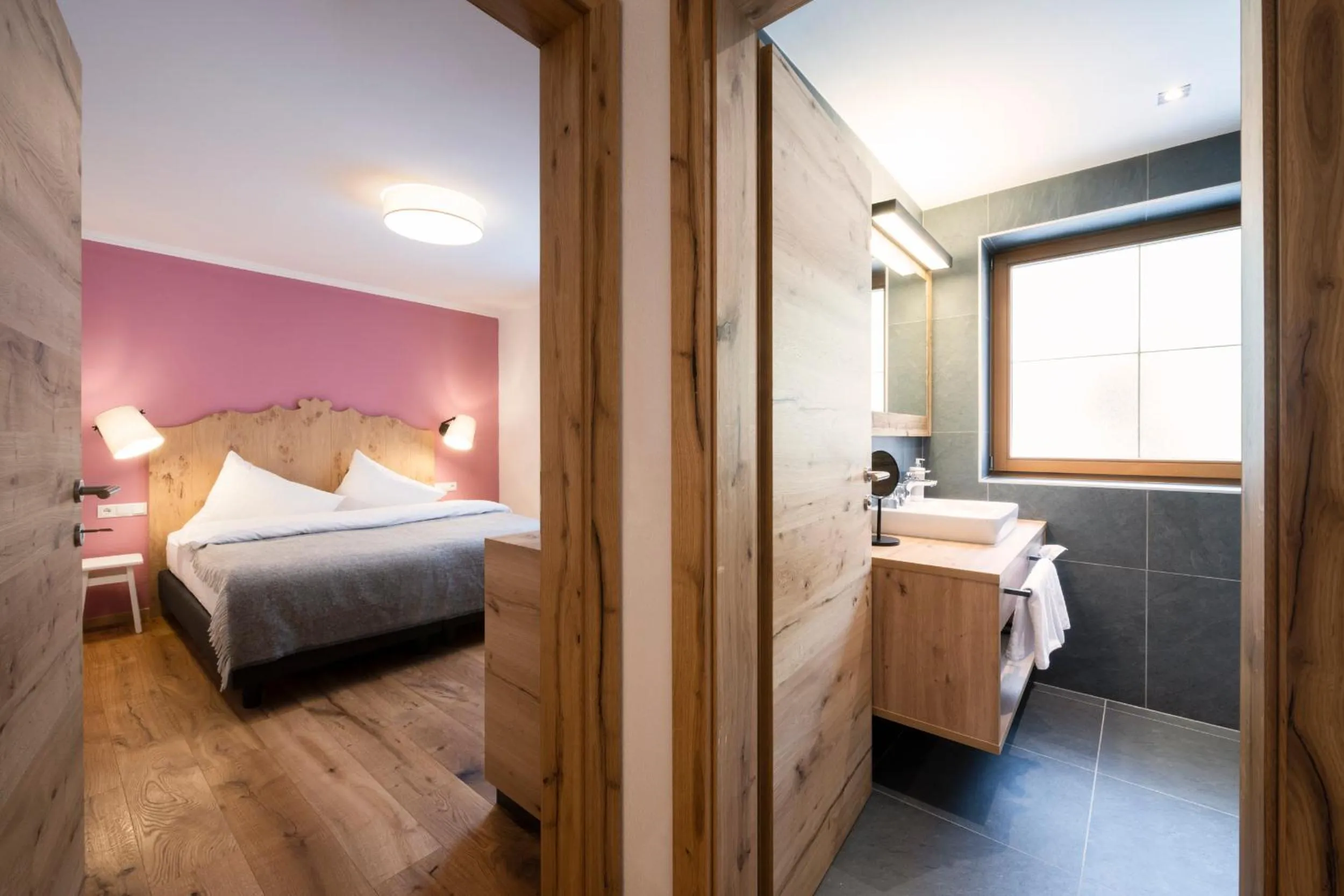 Living room, Bed in Sepp & Hannis Suiten im Dorf