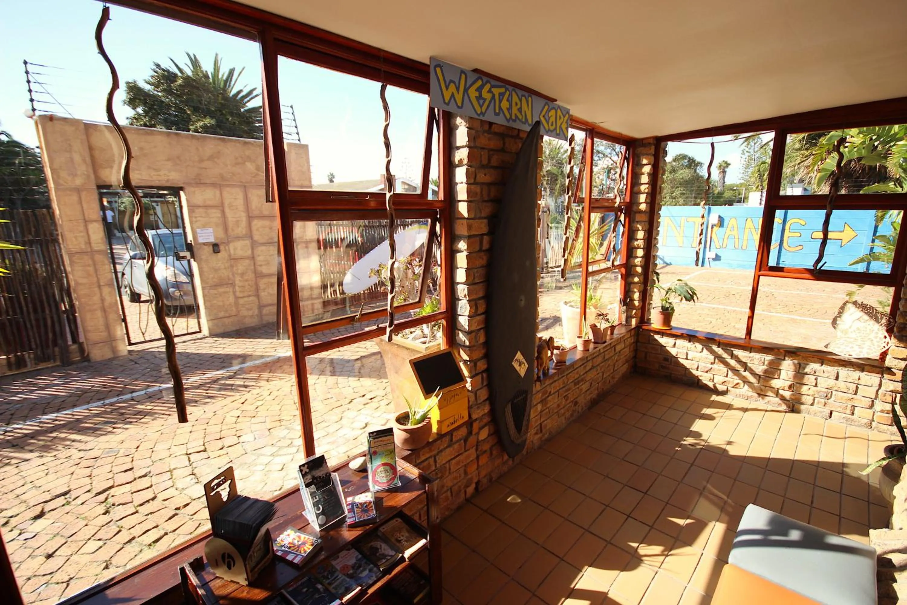 Property building in Saltycrax Backpackers and Surf Hostel