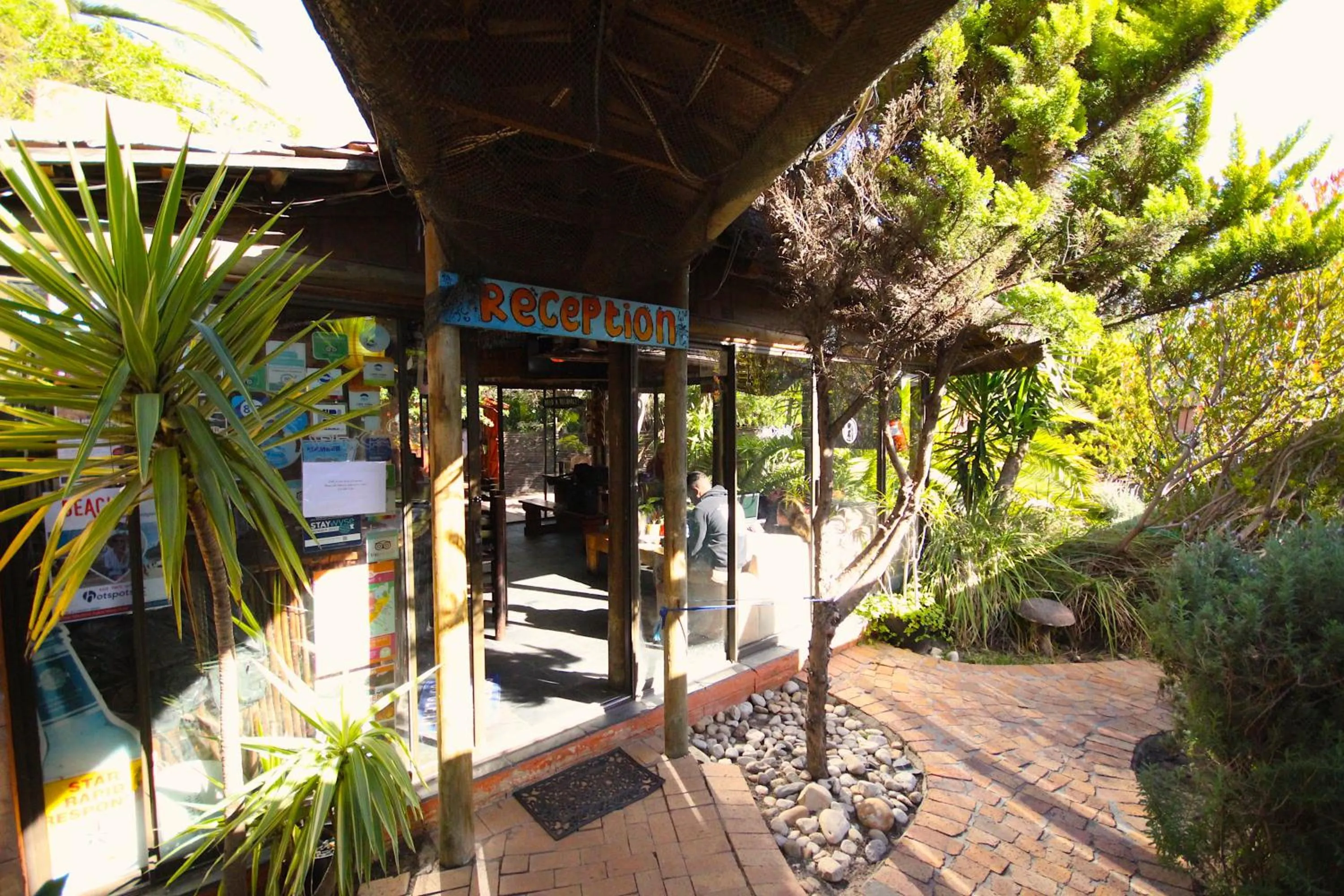 Patio in Saltycrax Backpackers and Surf Hostel