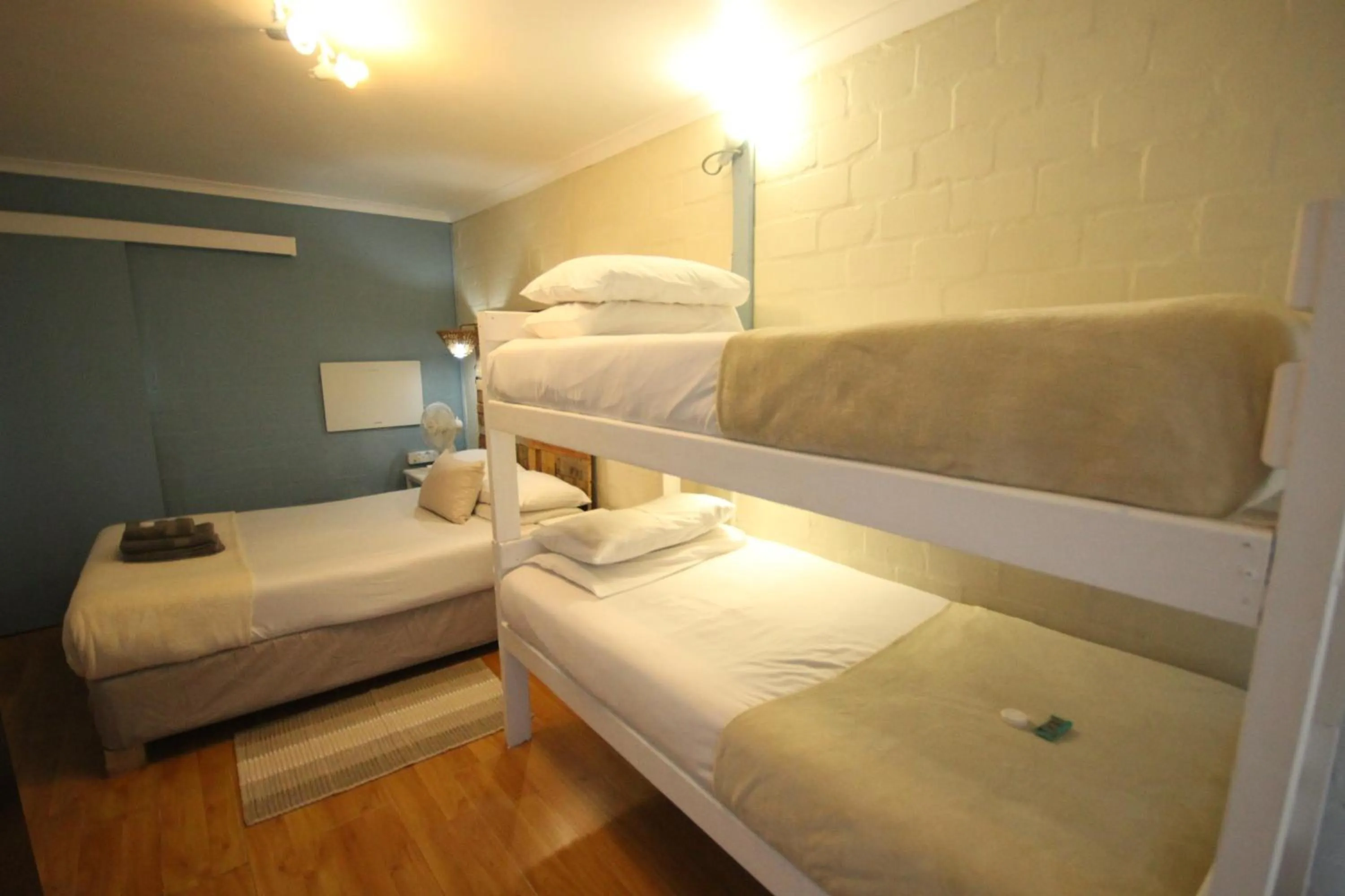 Bed in Saltycrax Backpackers and Surf Hostel