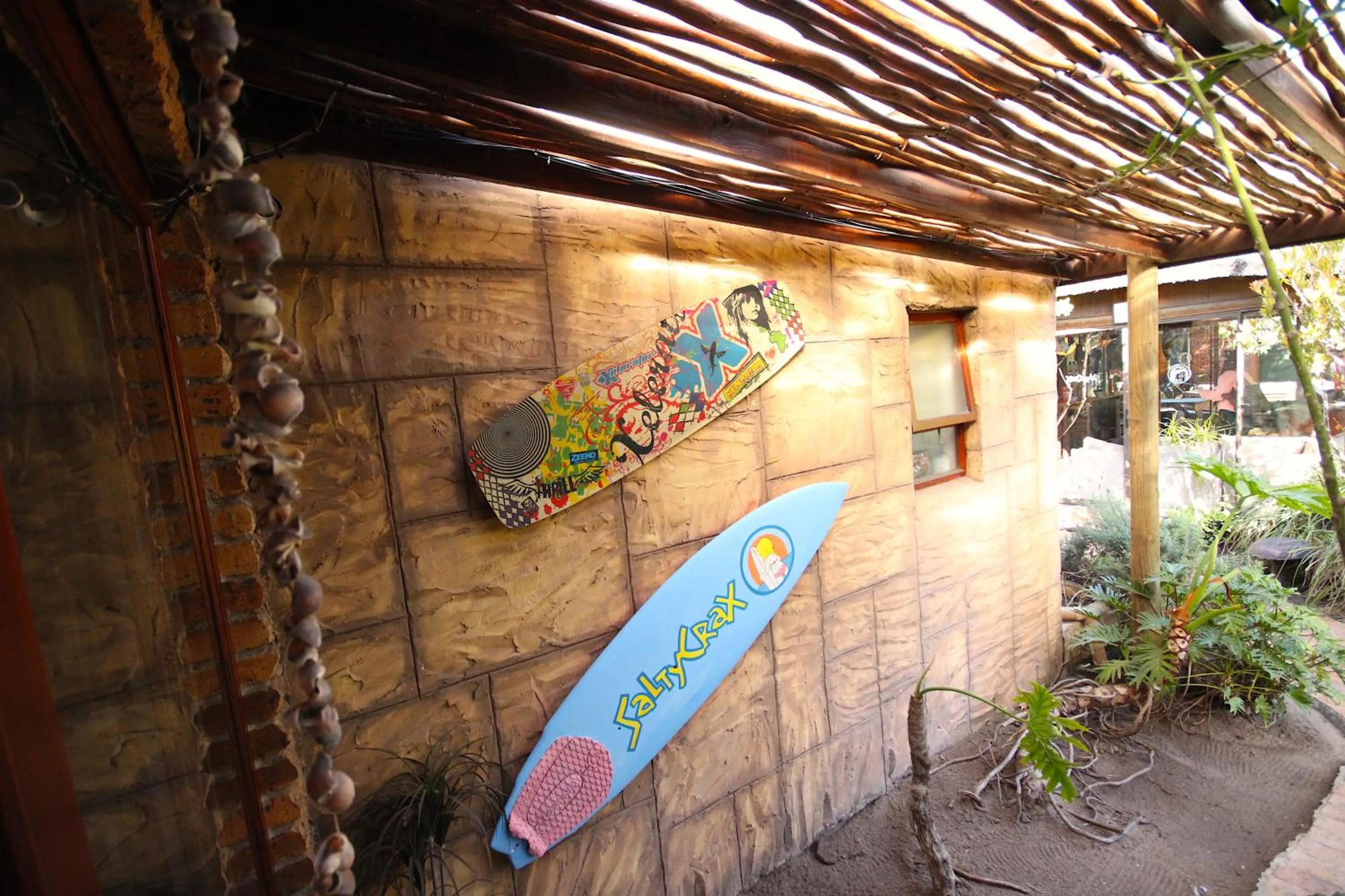 Property building in Saltycrax Backpackers and Surf Hostel