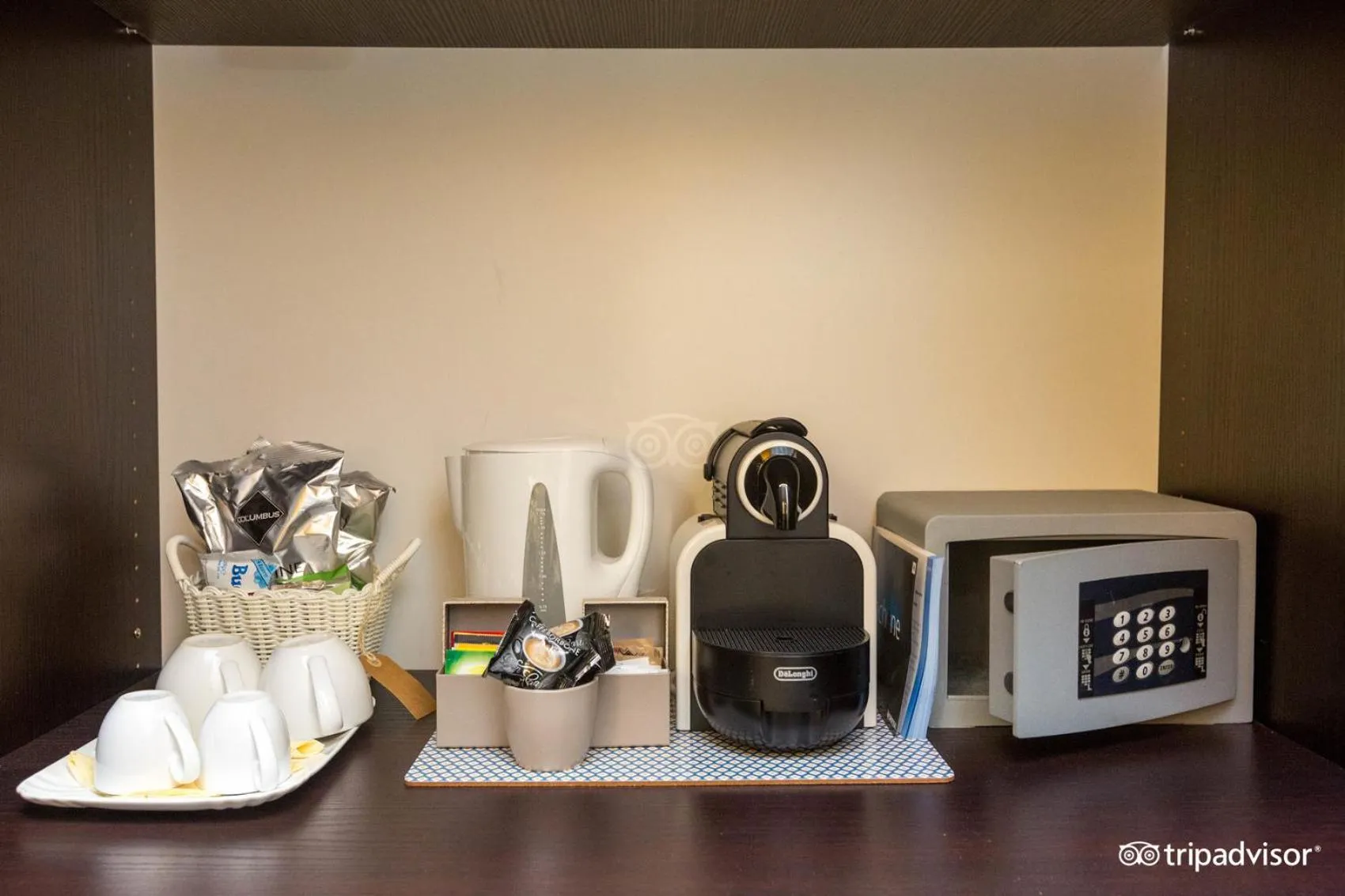 Coffee/tea facilities in B&B Orsini 46