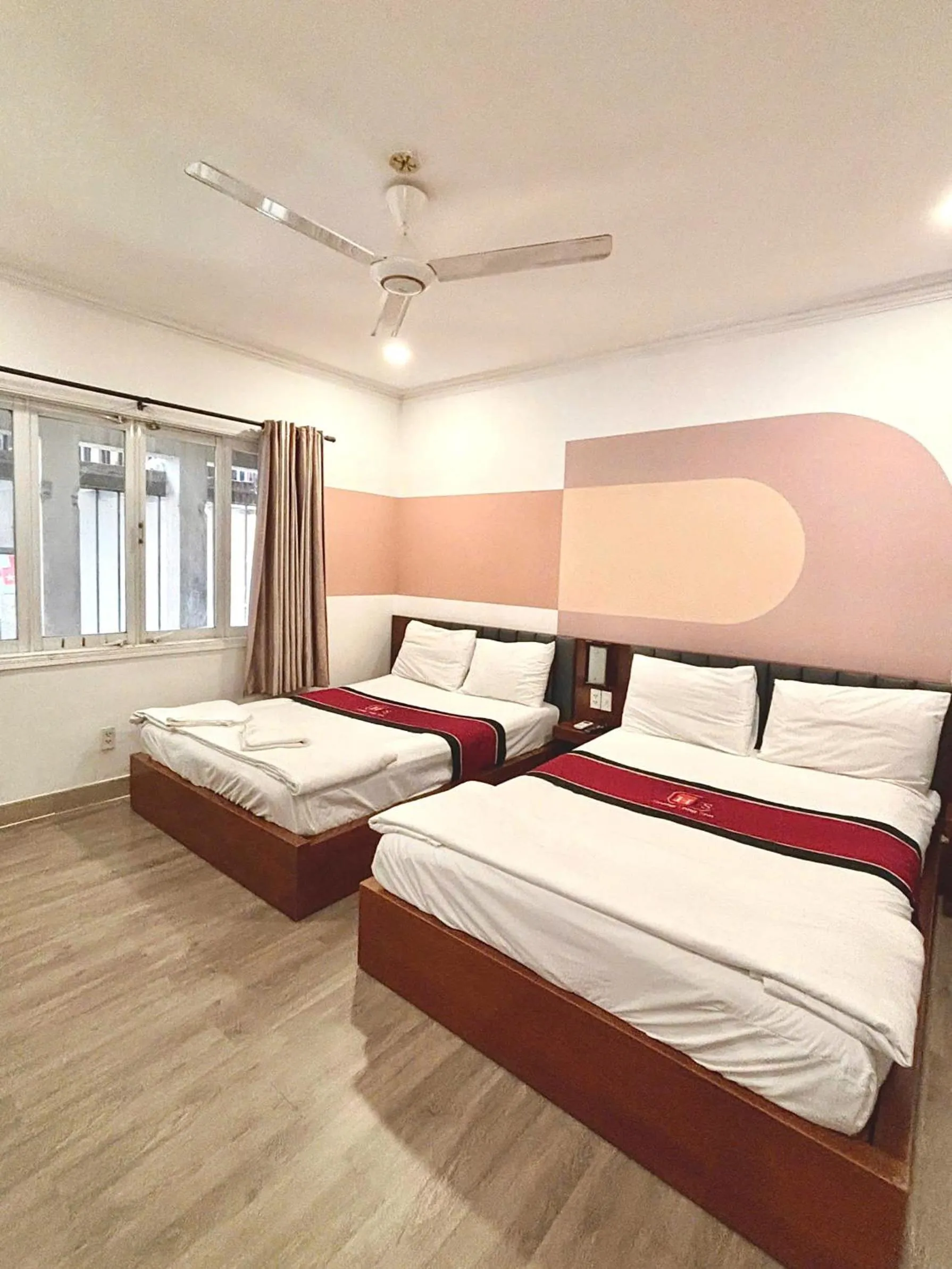 Bed in Hoang Long Son 2