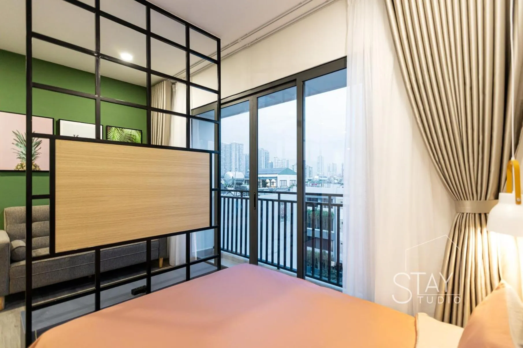 Bed in Hoang Long Son 2