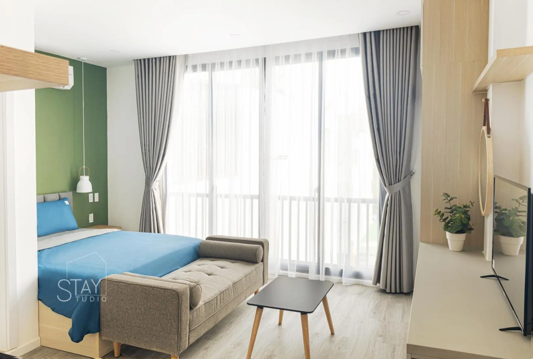 Bed in Hoang Long Son 2