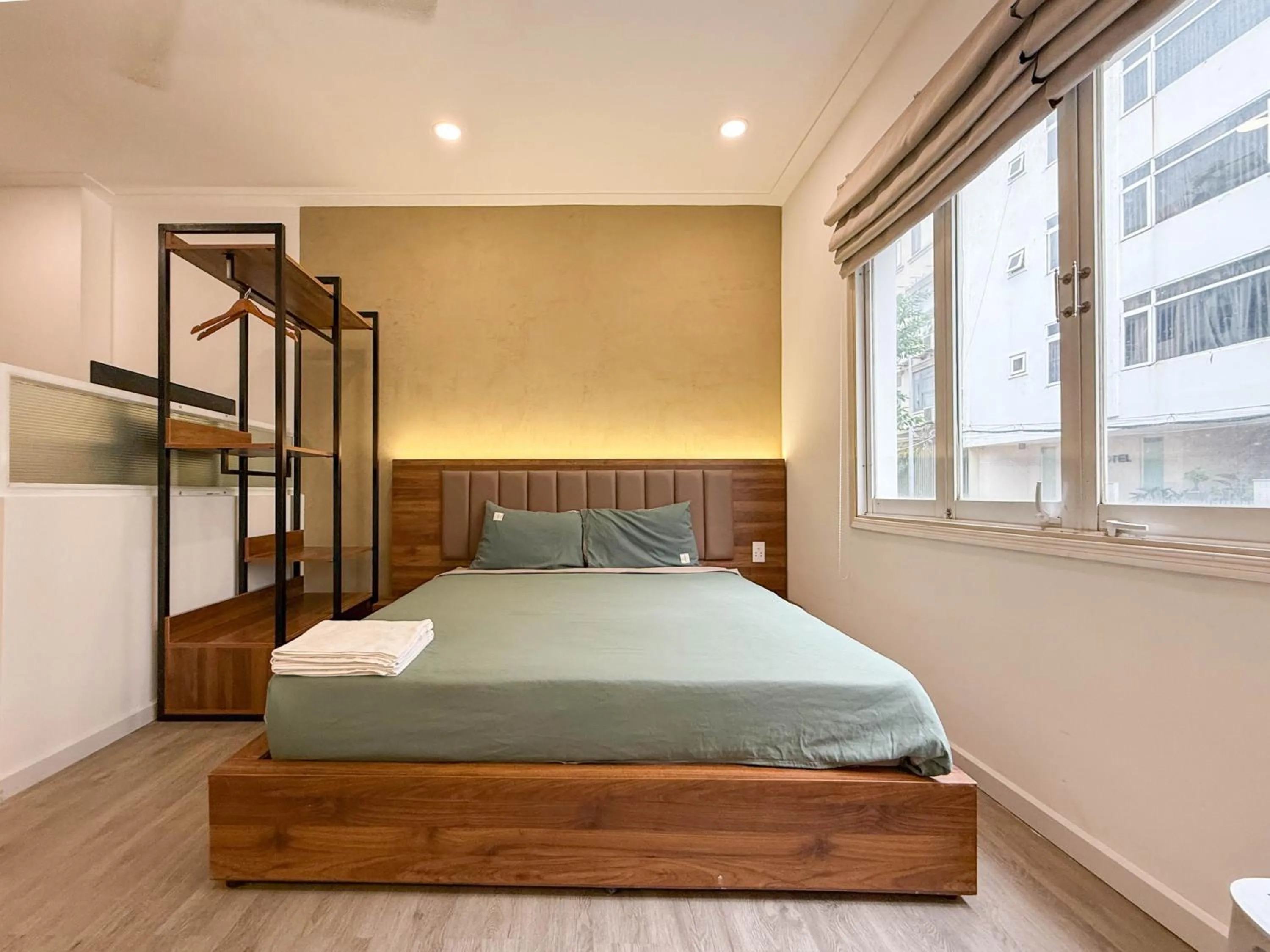 Bed in Hoang Long Son 2