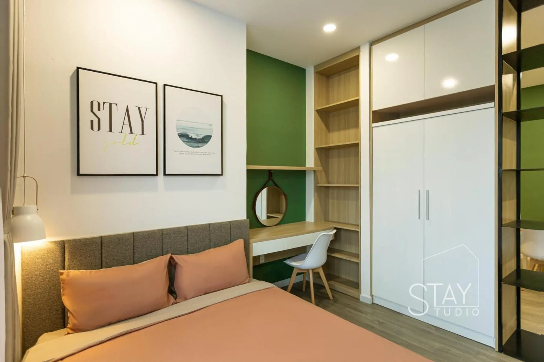 Bed in Hoang Long Son 2