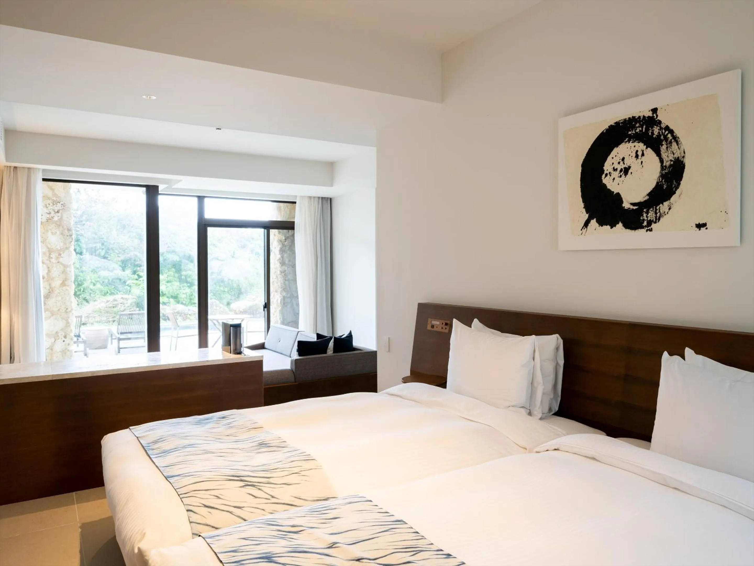 Photo of the whole room, Bed in The Rescape