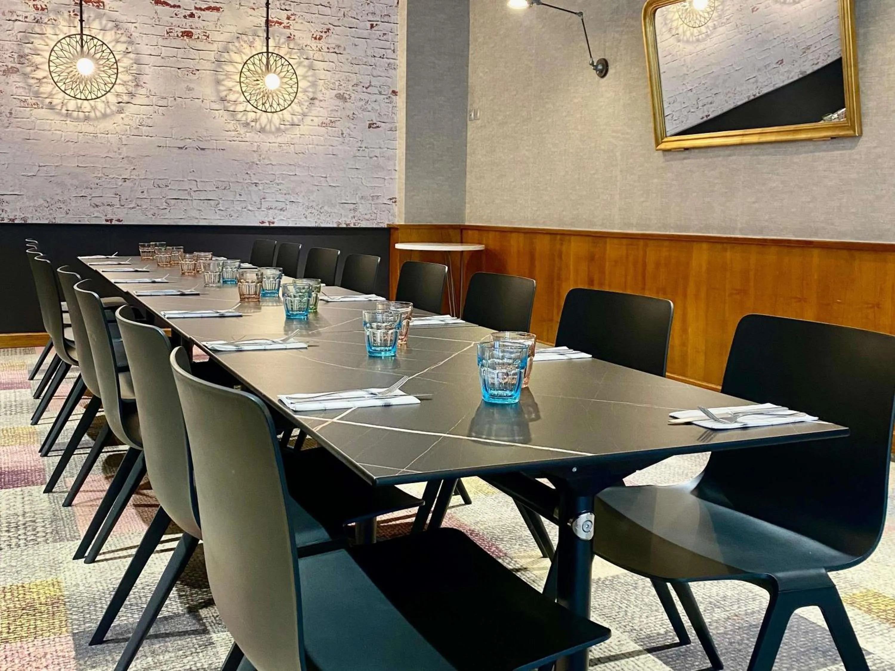 Meeting/conference room in ibis Saint-Omer Centre