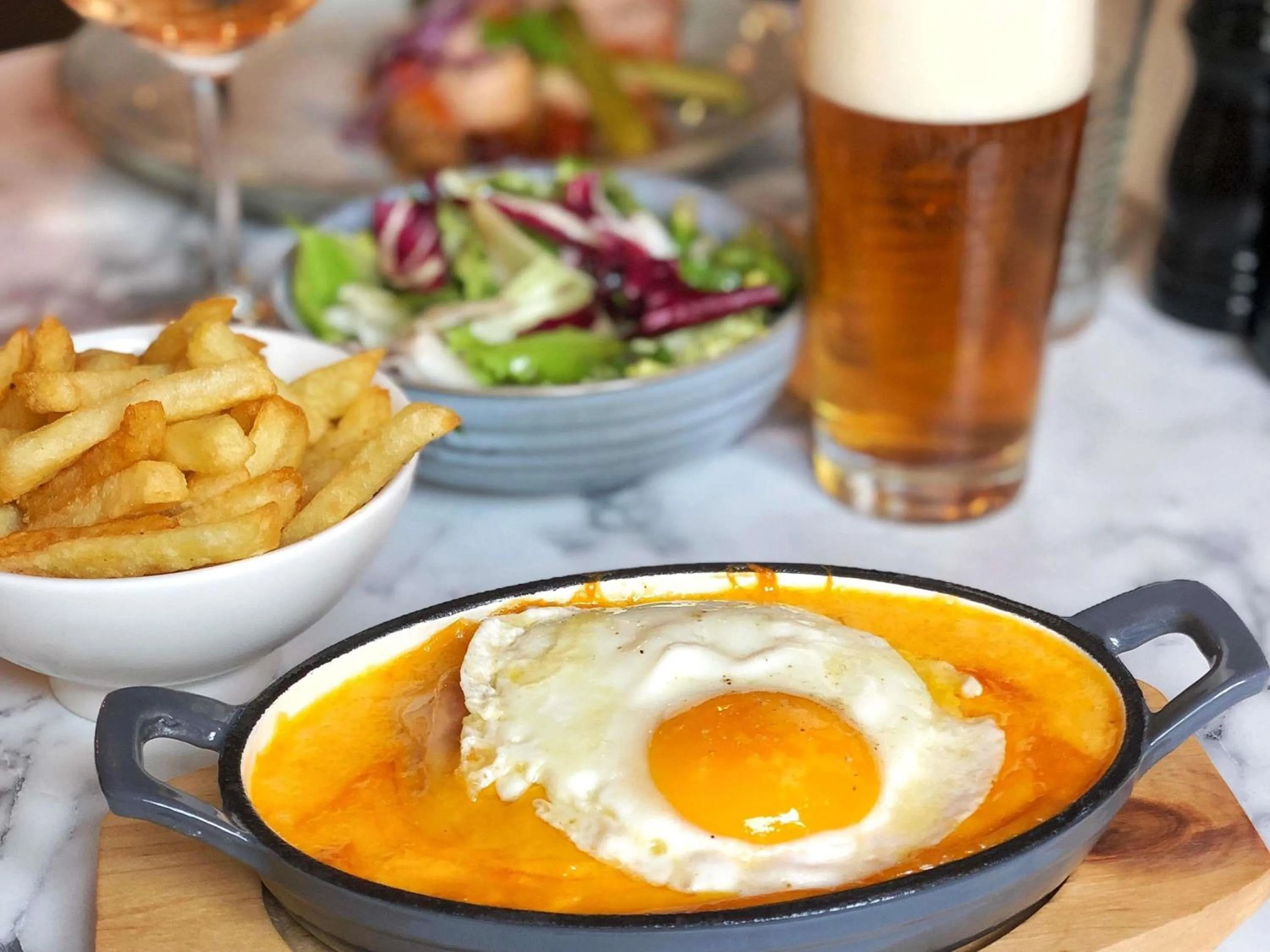 Restaurant/places to eat in ibis Saint-Omer Centre