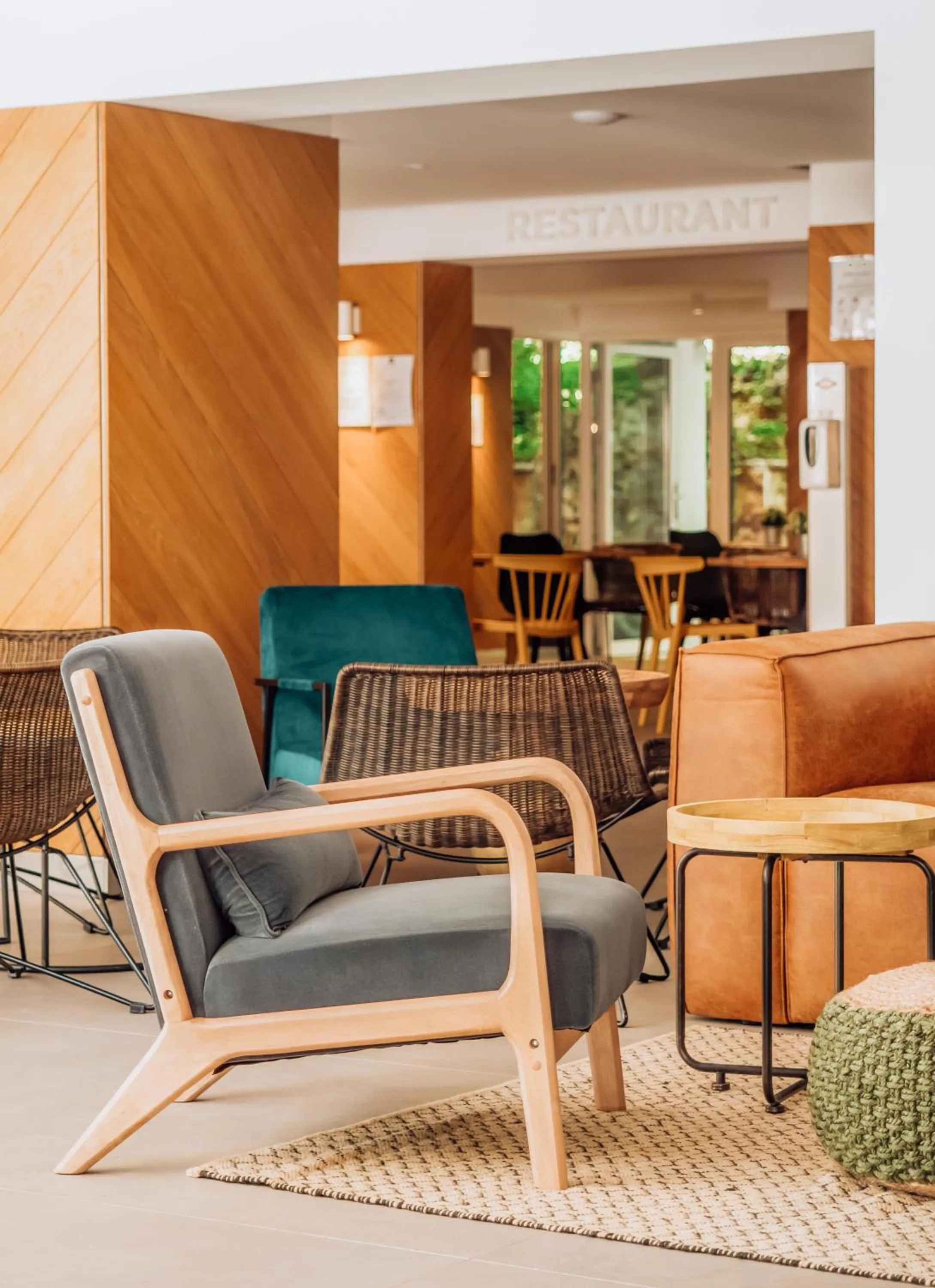 Lobby or reception in ibis Styles Golden Sands Roomer Hotel