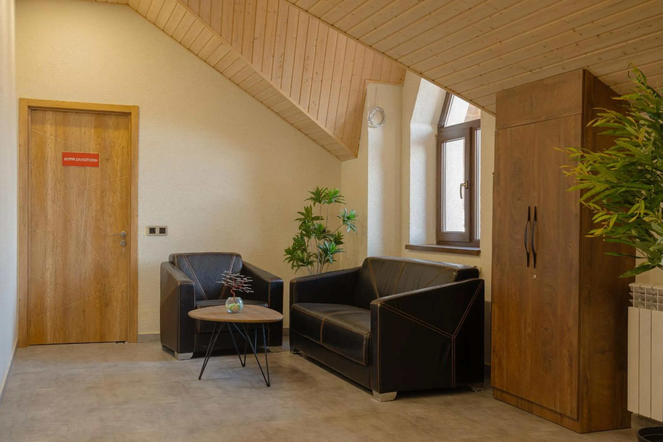 Ereto Hotel by SnowTime