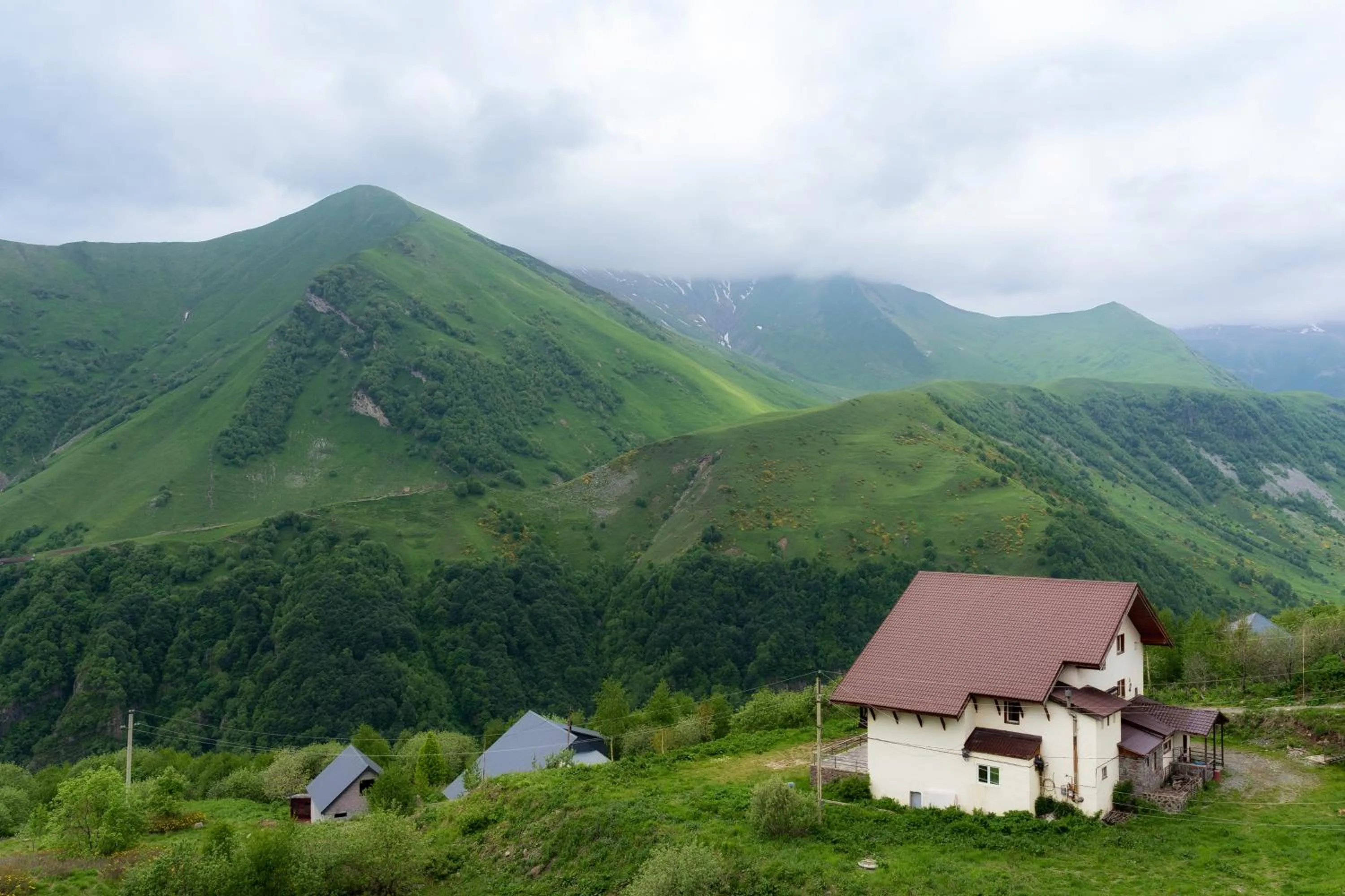 Ereto Hotel by SnowTime