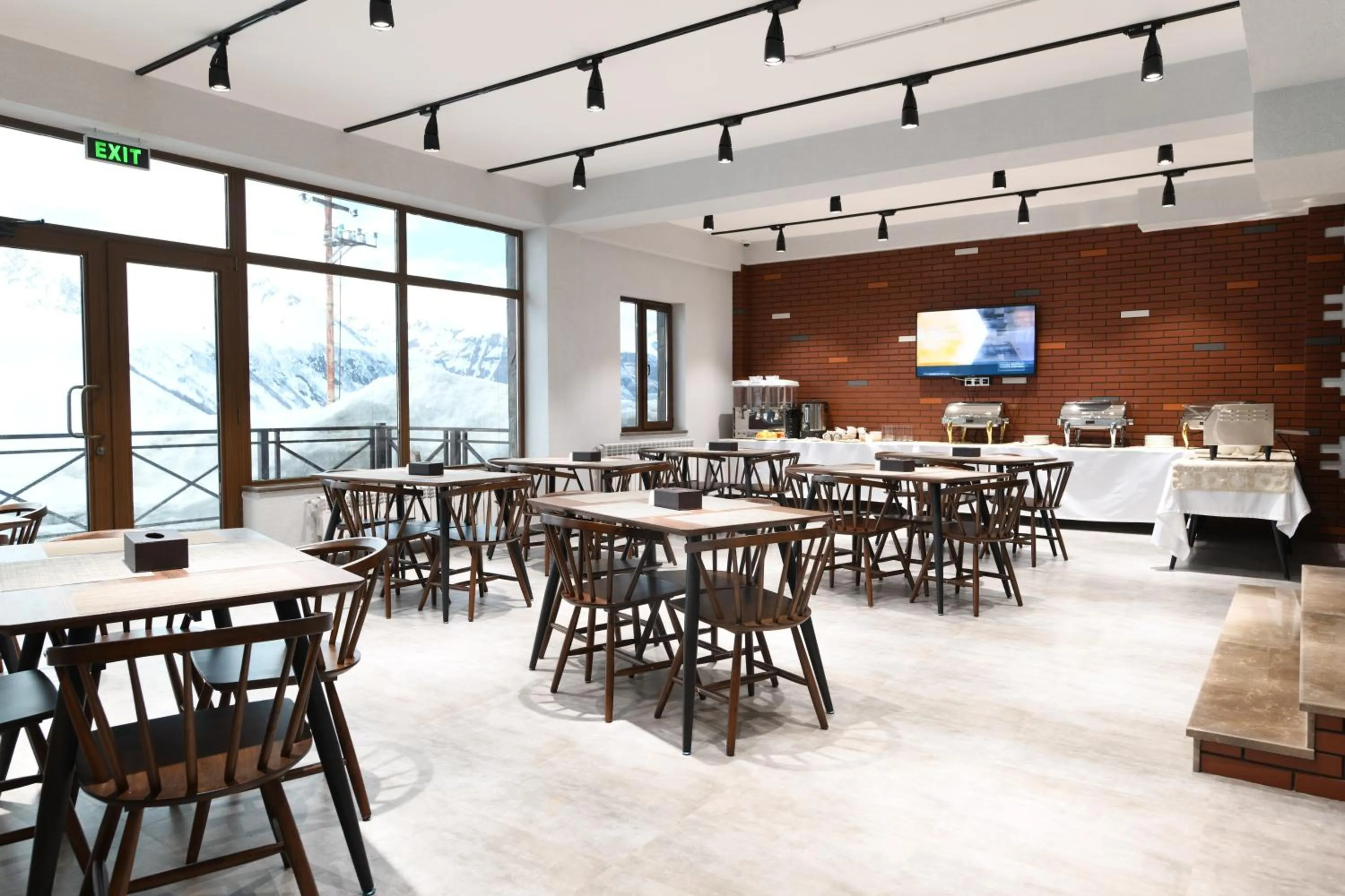 Restaurant/places to eat in Hotel Ereto