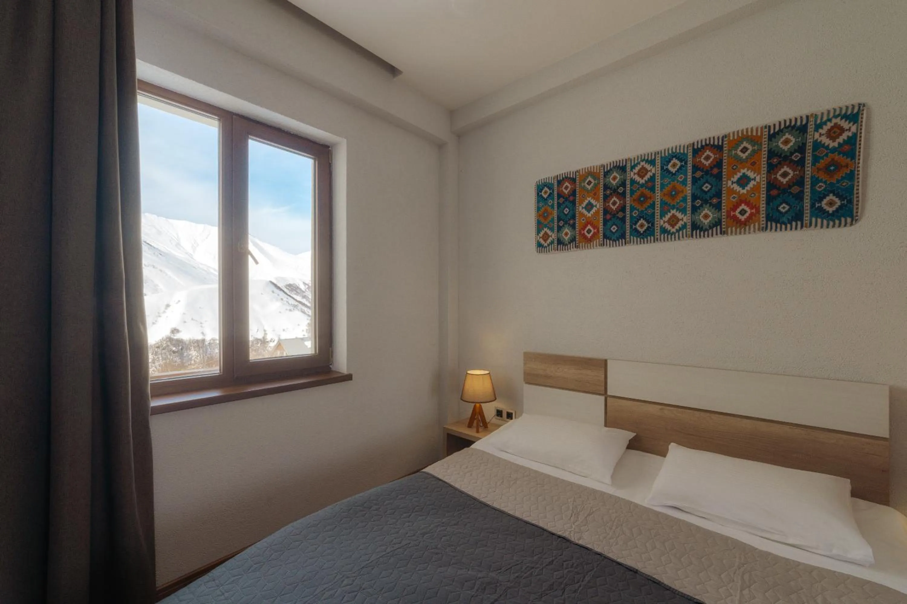 Ereto Hotel by SnowTime