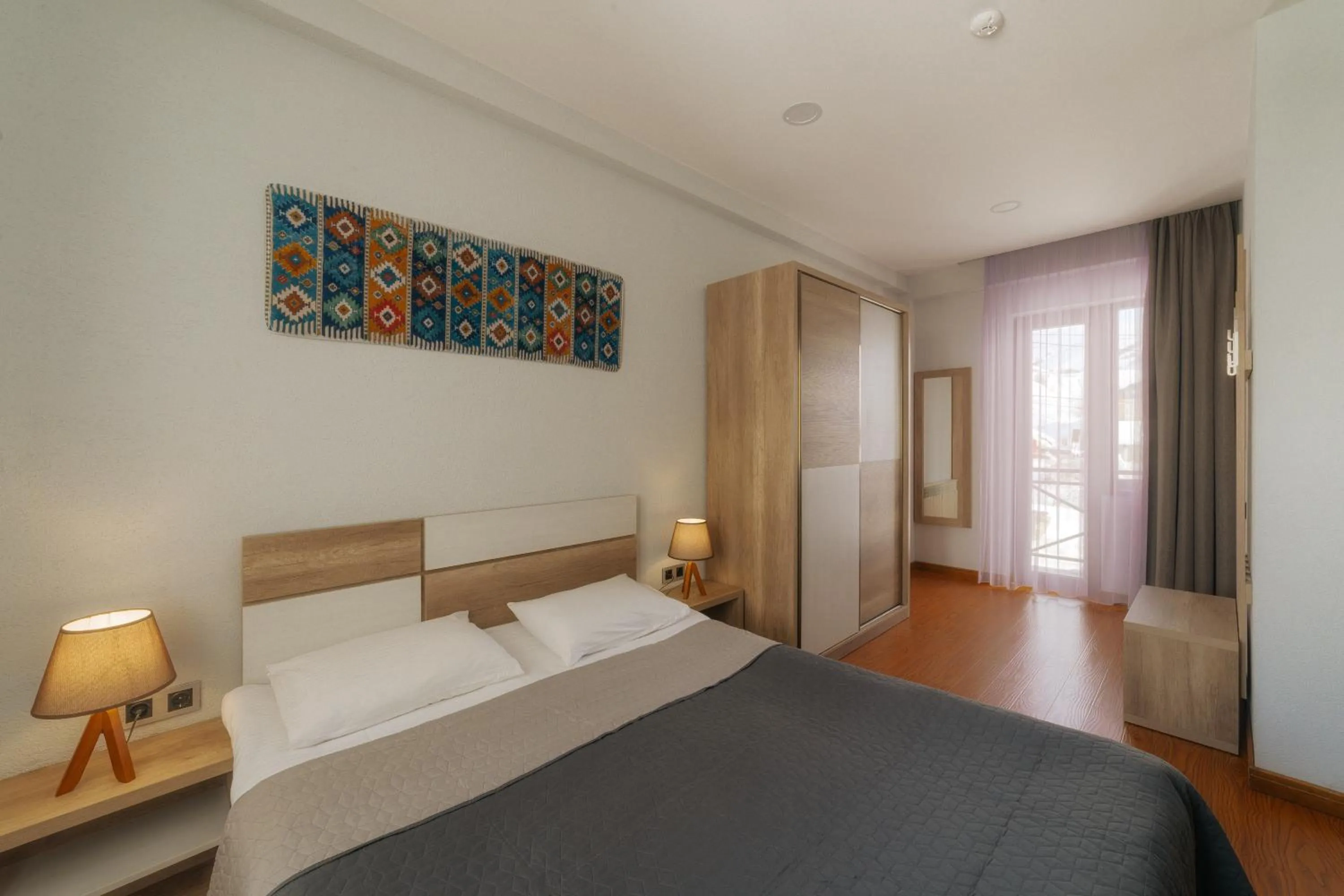 Ereto Hotel by SnowTime