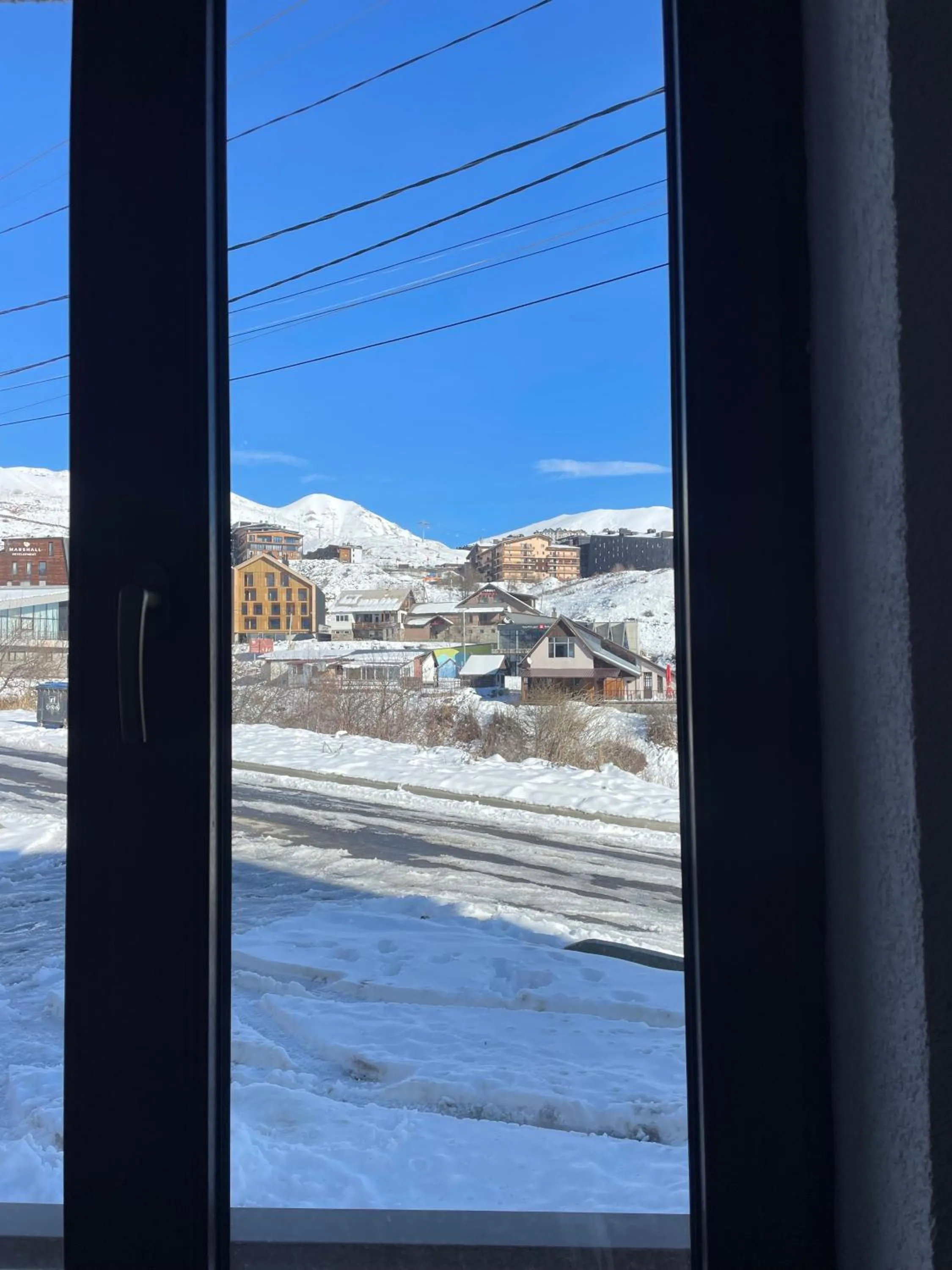 Ereto Hotel by SnowTime