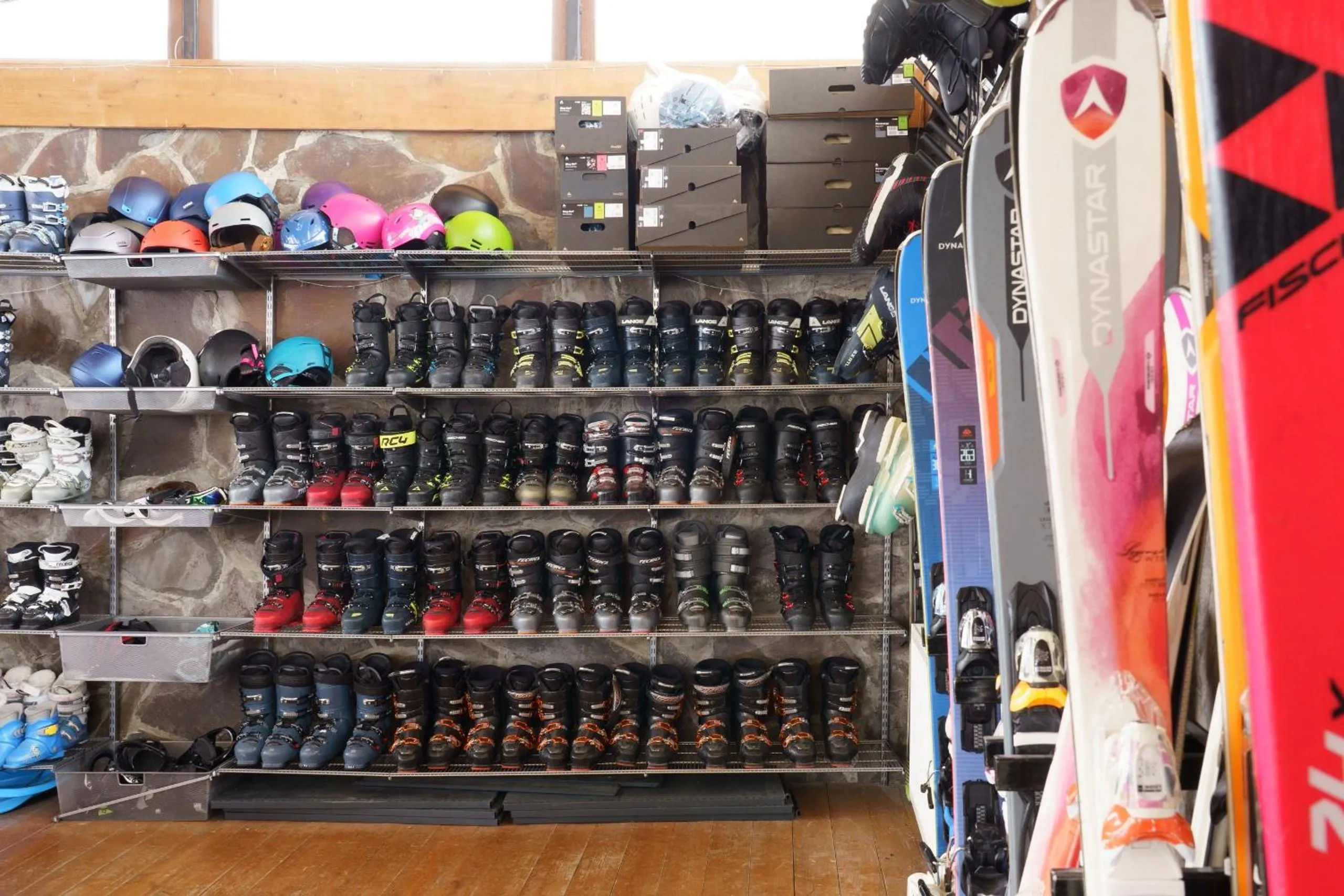 Ereto Hotel by SnowTime