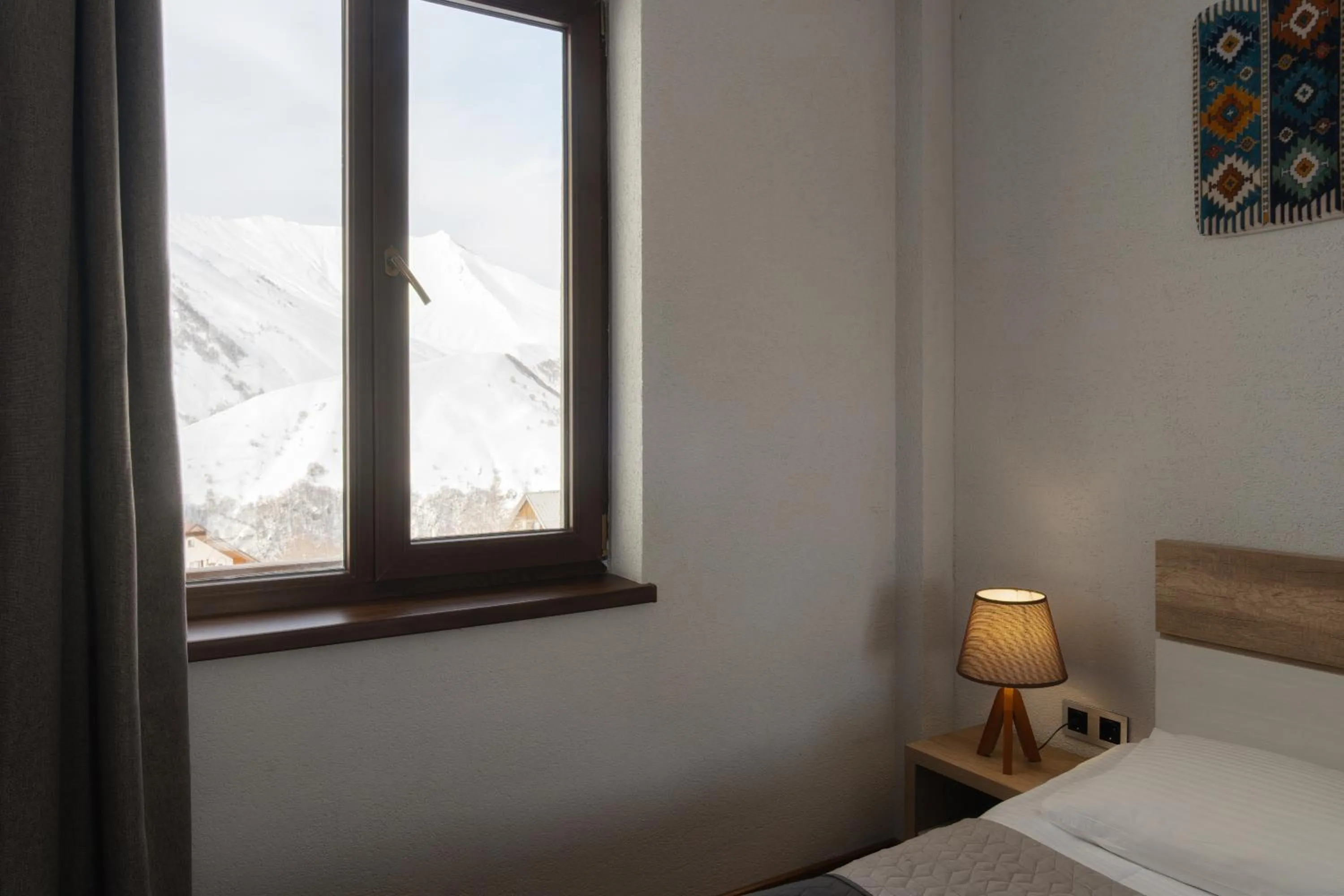 Ereto Hotel by SnowTime