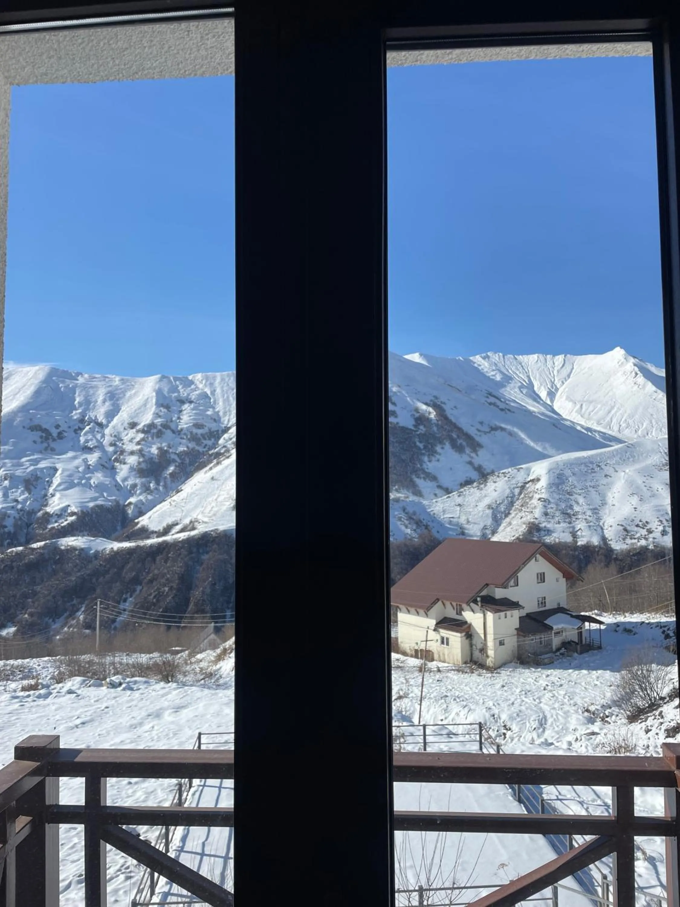 Ereto Hotel by SnowTime