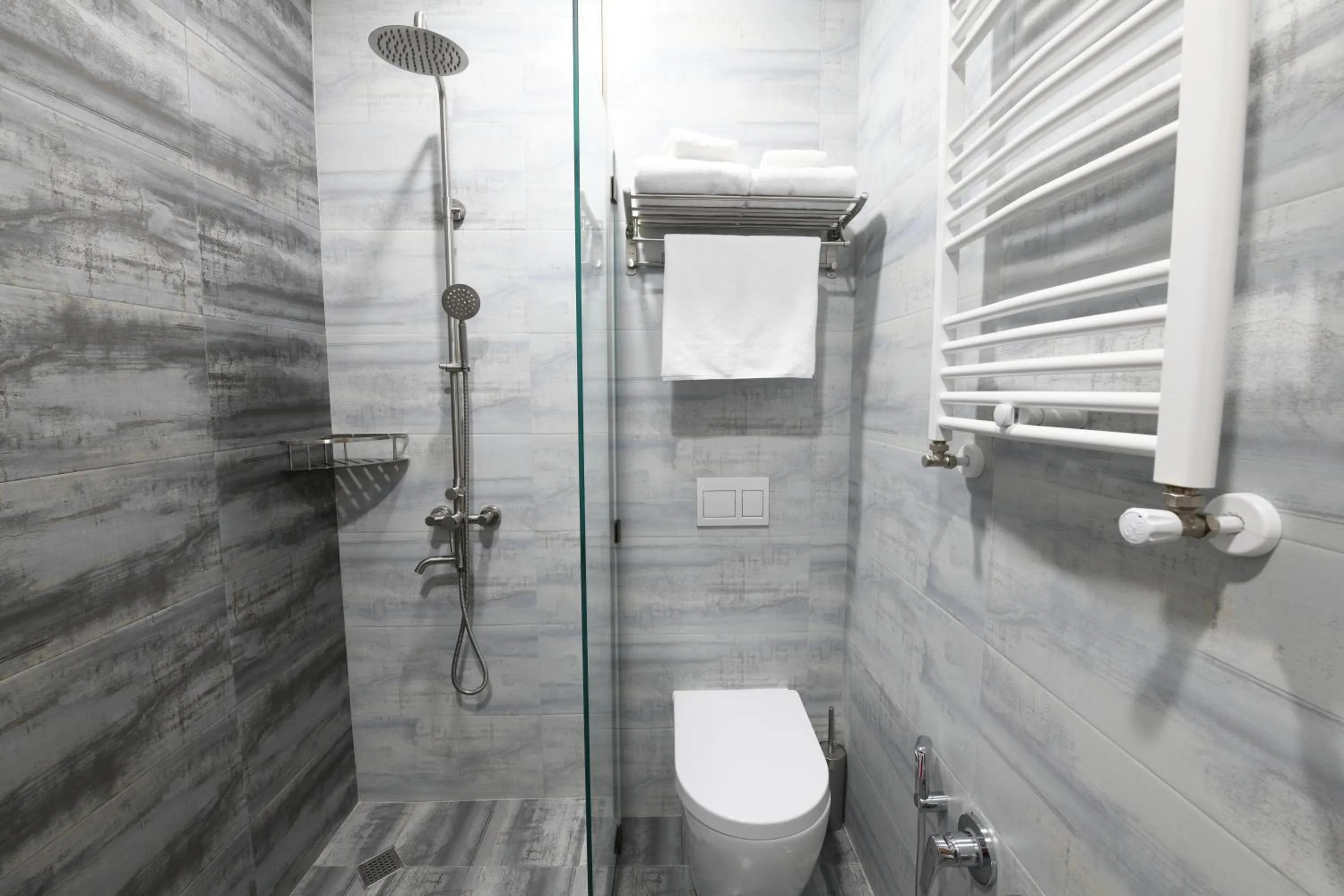 Bathroom in Hotel Ereto