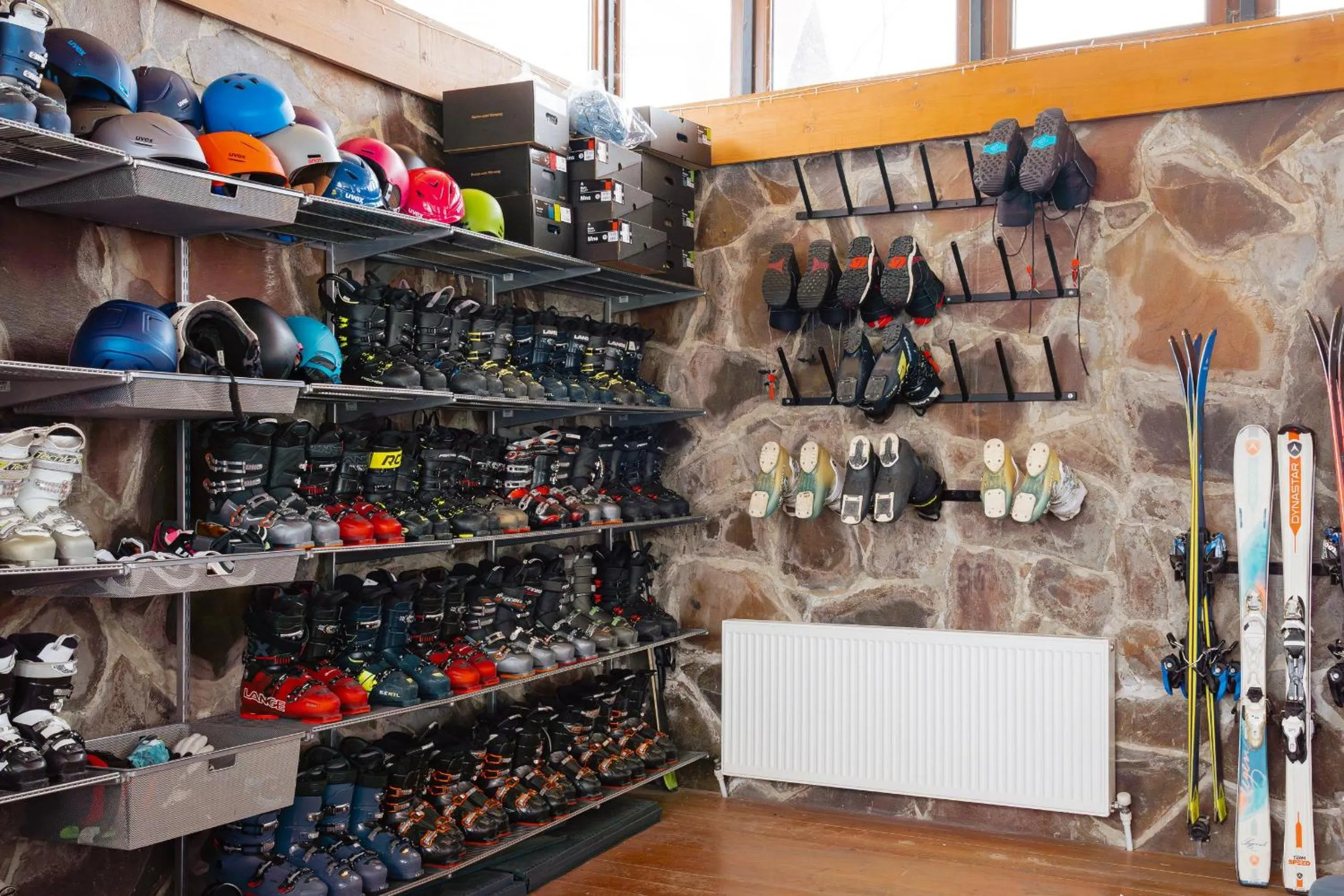 Ereto Hotel by SnowTime