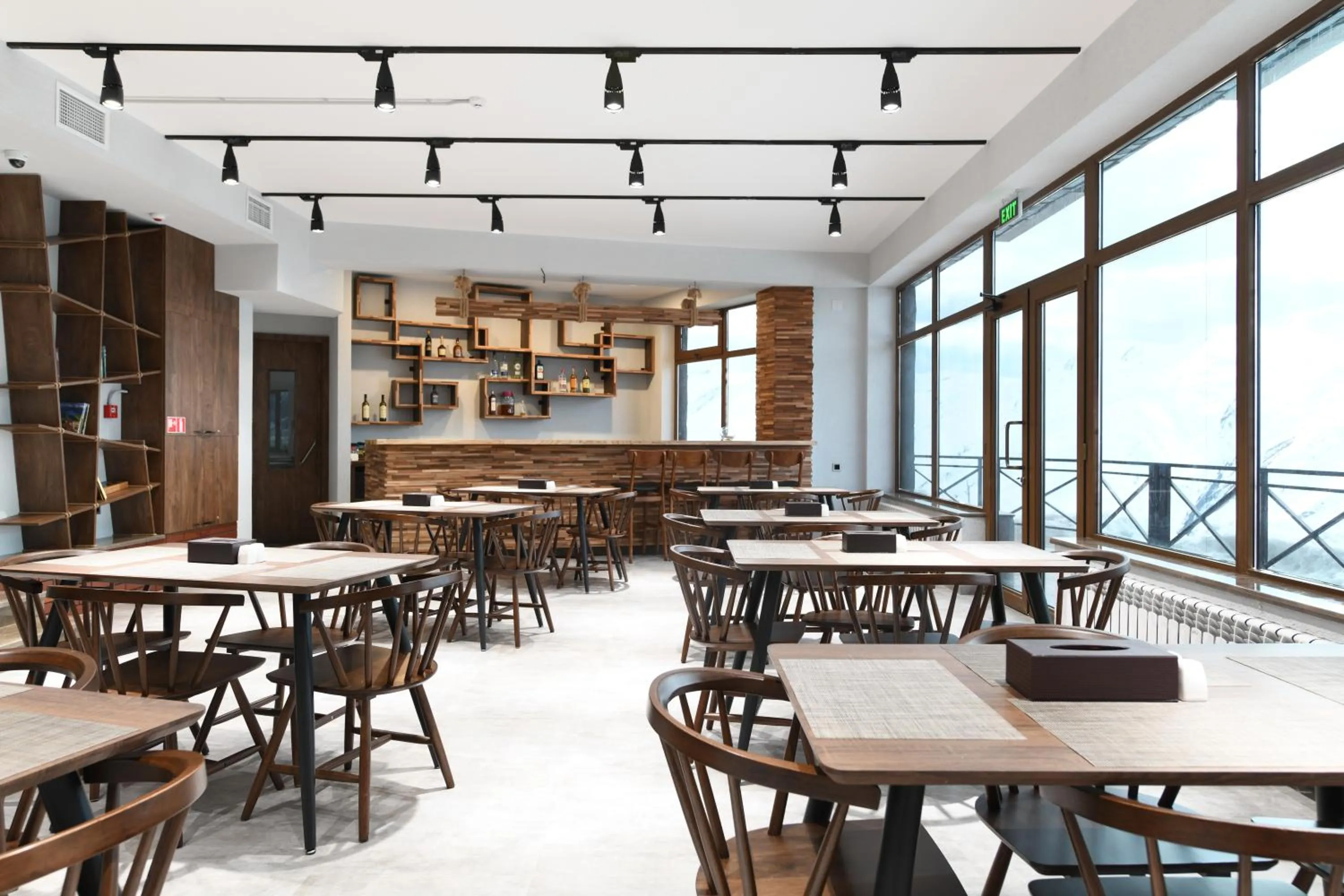 Restaurant/places to eat in Hotel Ereto