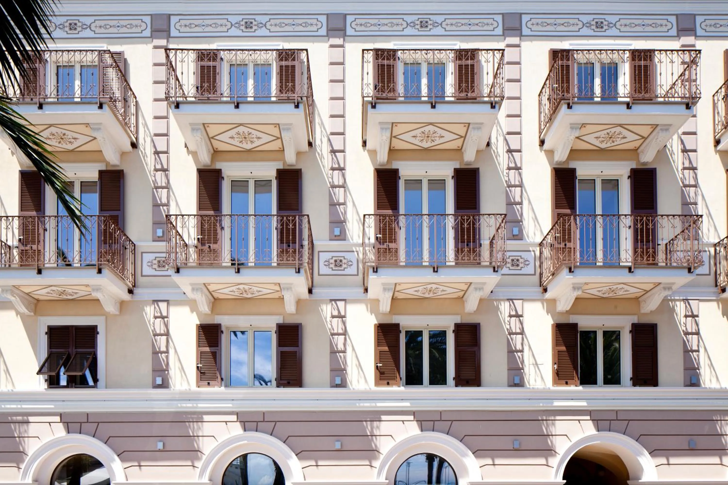 Facade/entrance in Hotel San Pietro Palace