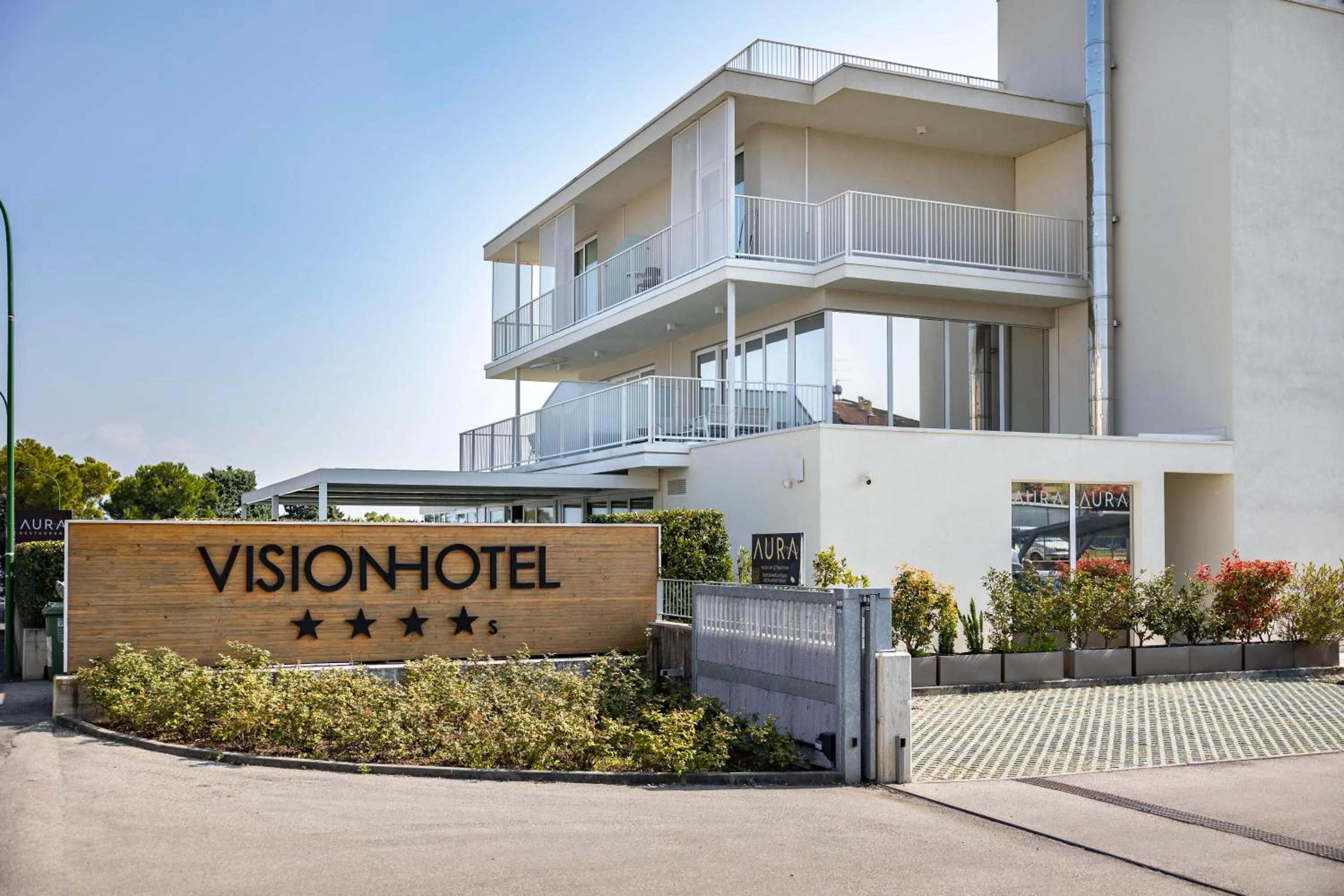 Facade/entrance in Vision Hotel