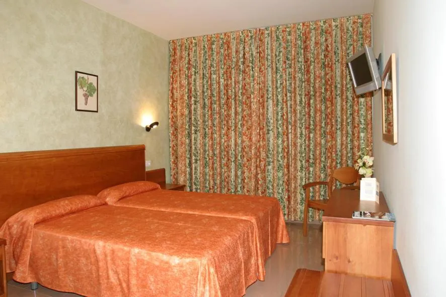 Decorative detail, Bed in Hotel Fonda Neus