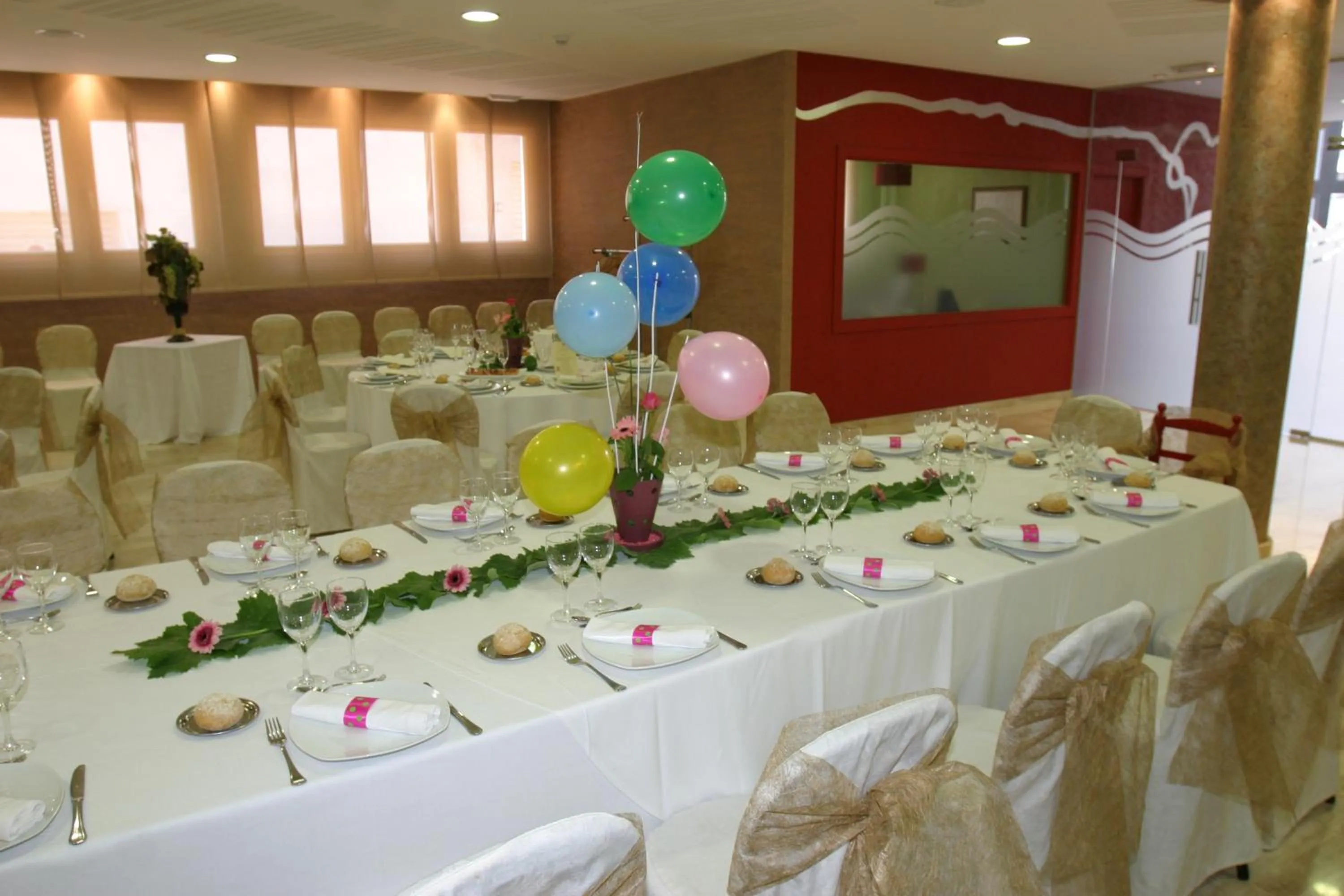 Banquet/Function facilities in Hotel Fonda Neus