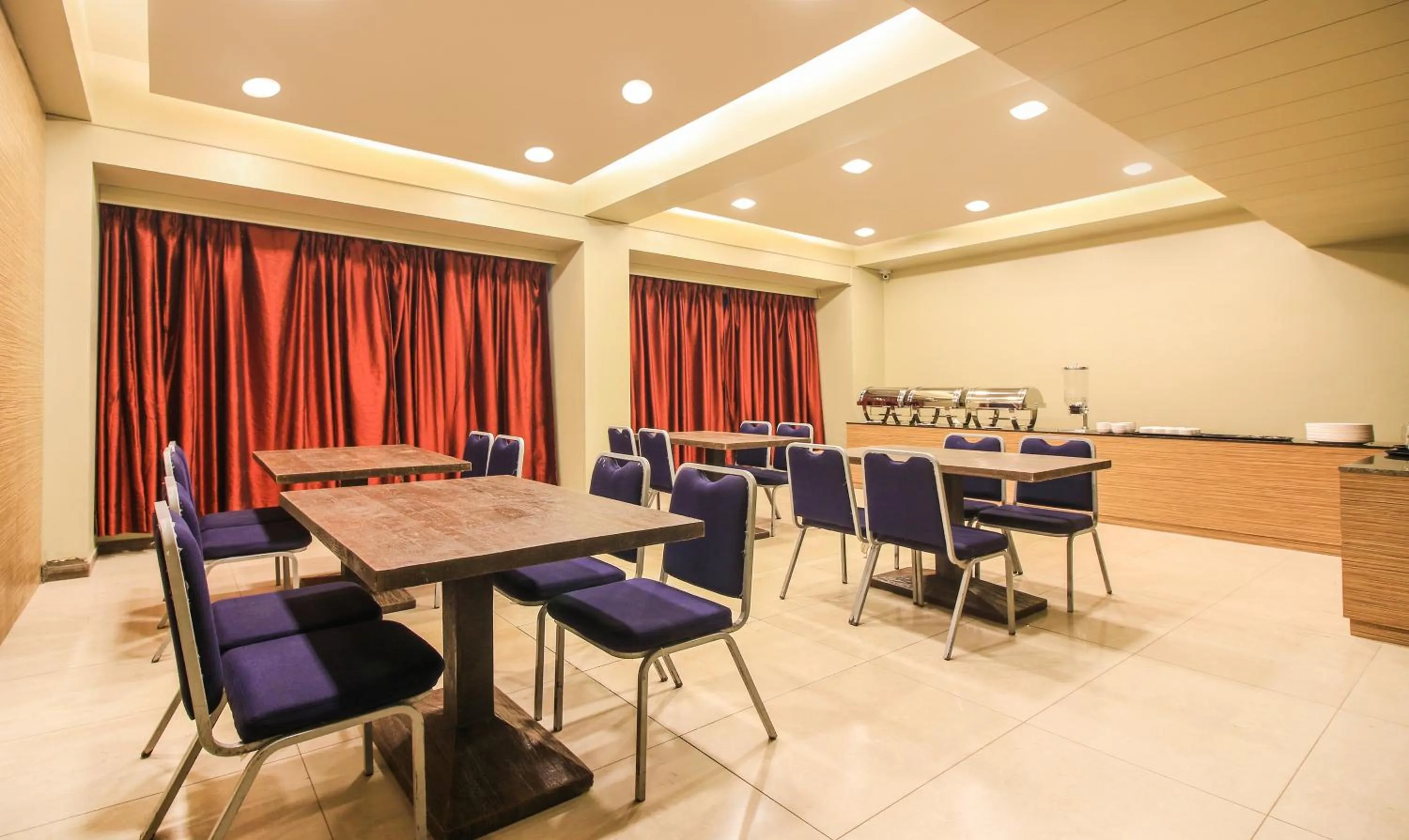 Restaurant/places to eat in The Legend Hotel- Santacruz Near Mumbai International Airport