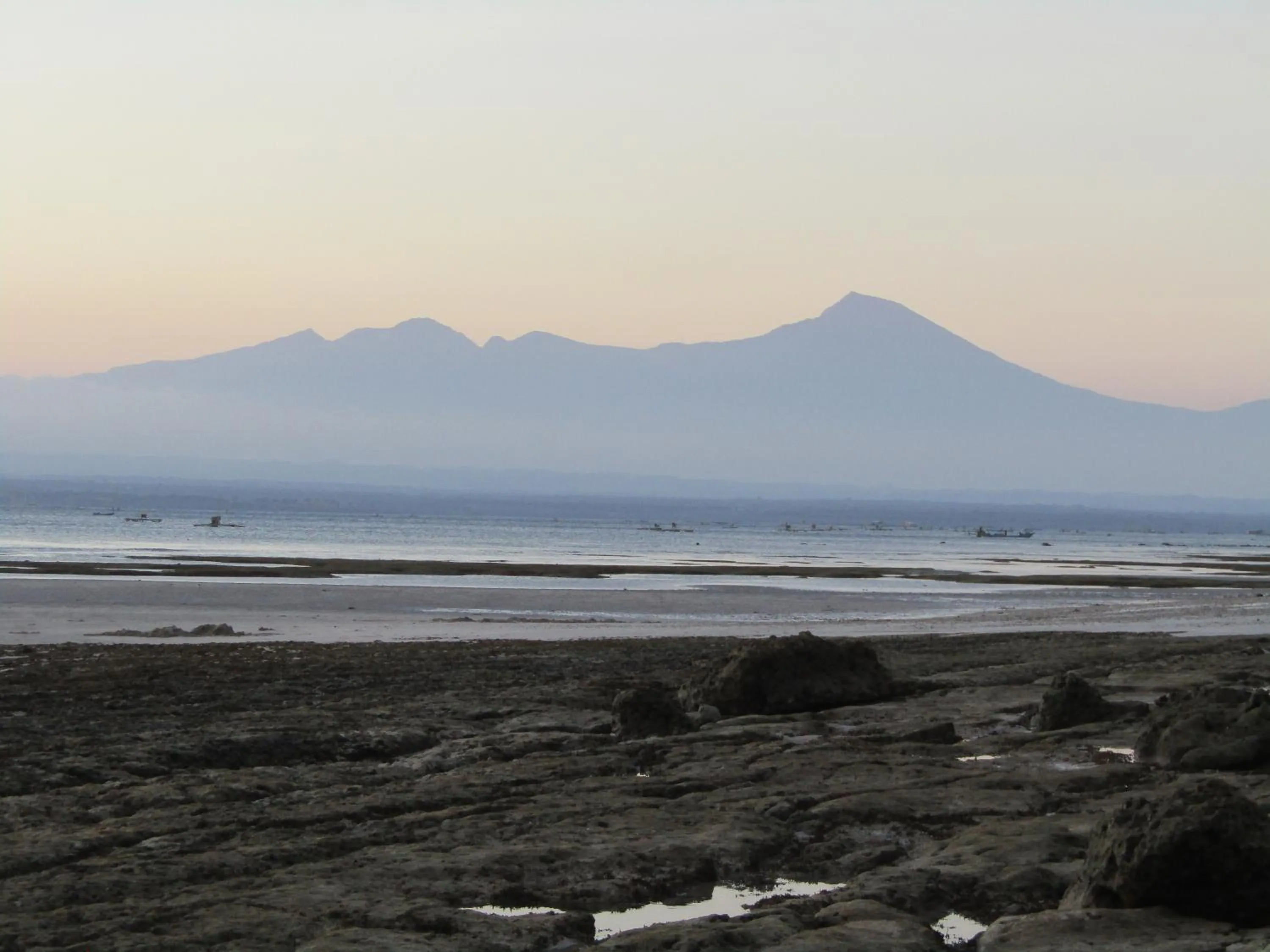 Day in Ekas Surf Resort & Surf Camp