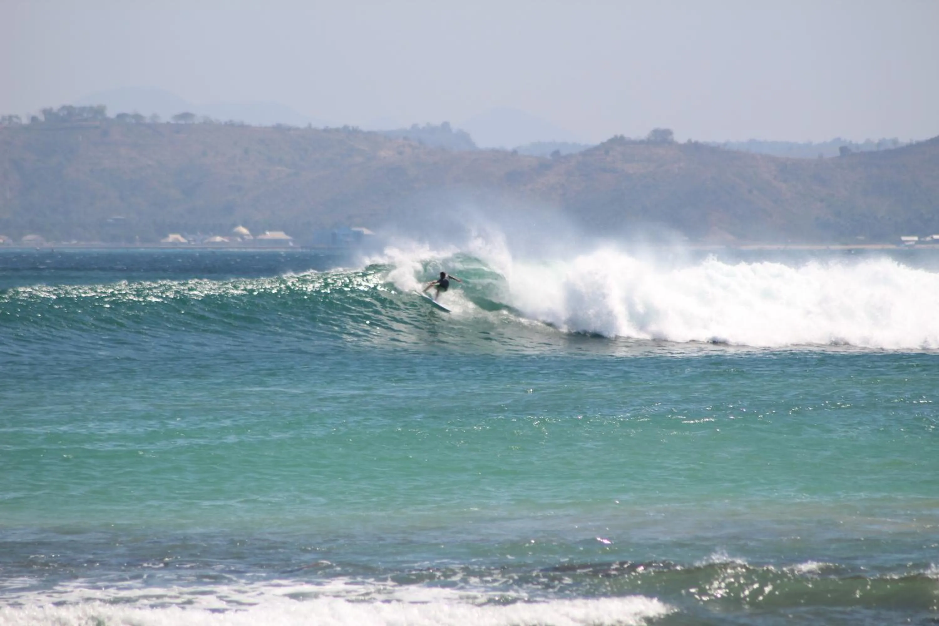 Ekas Surf Resort & Surf Camp