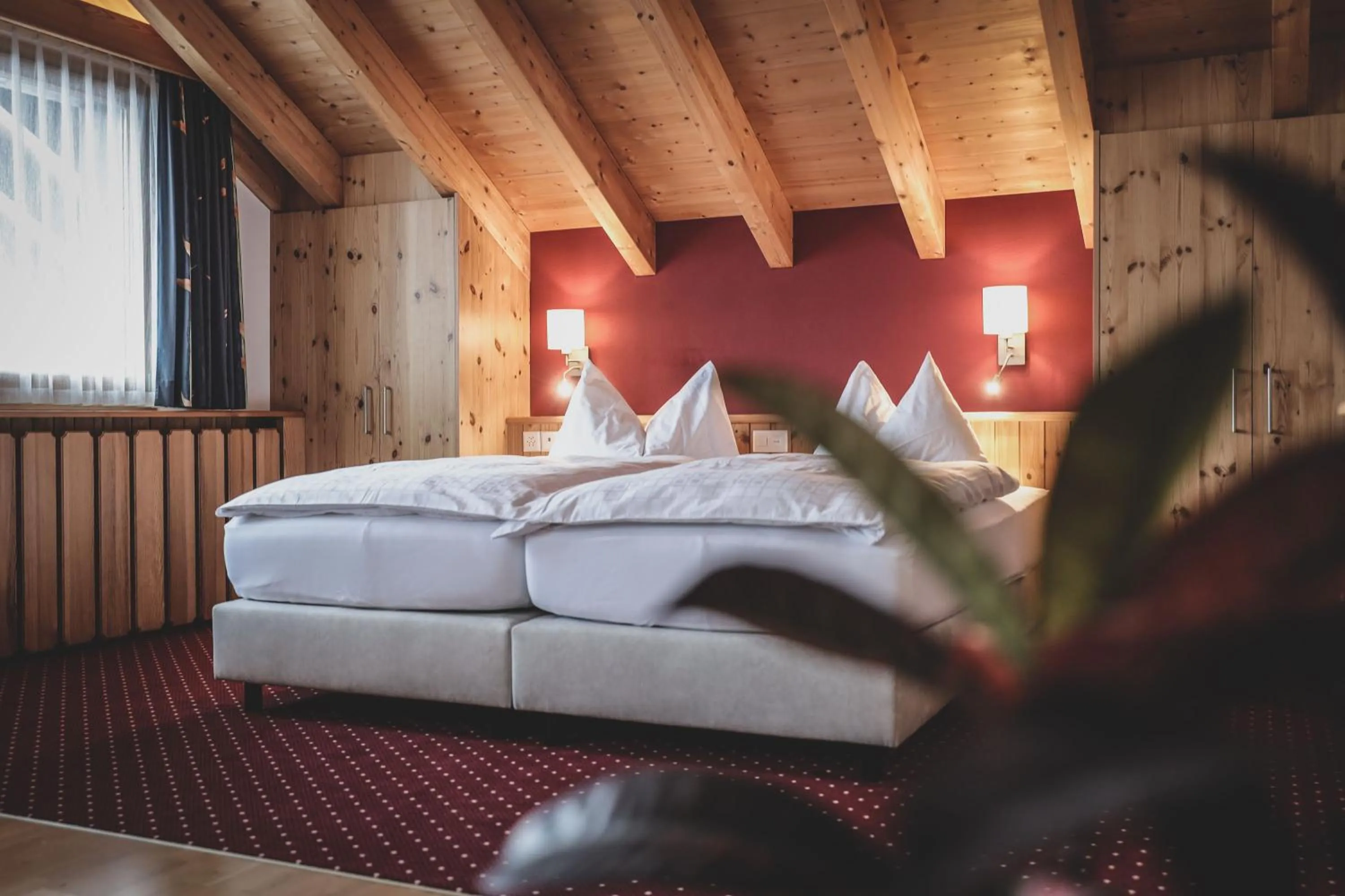 Bed in Hotel Sonnenhalde, Arosa