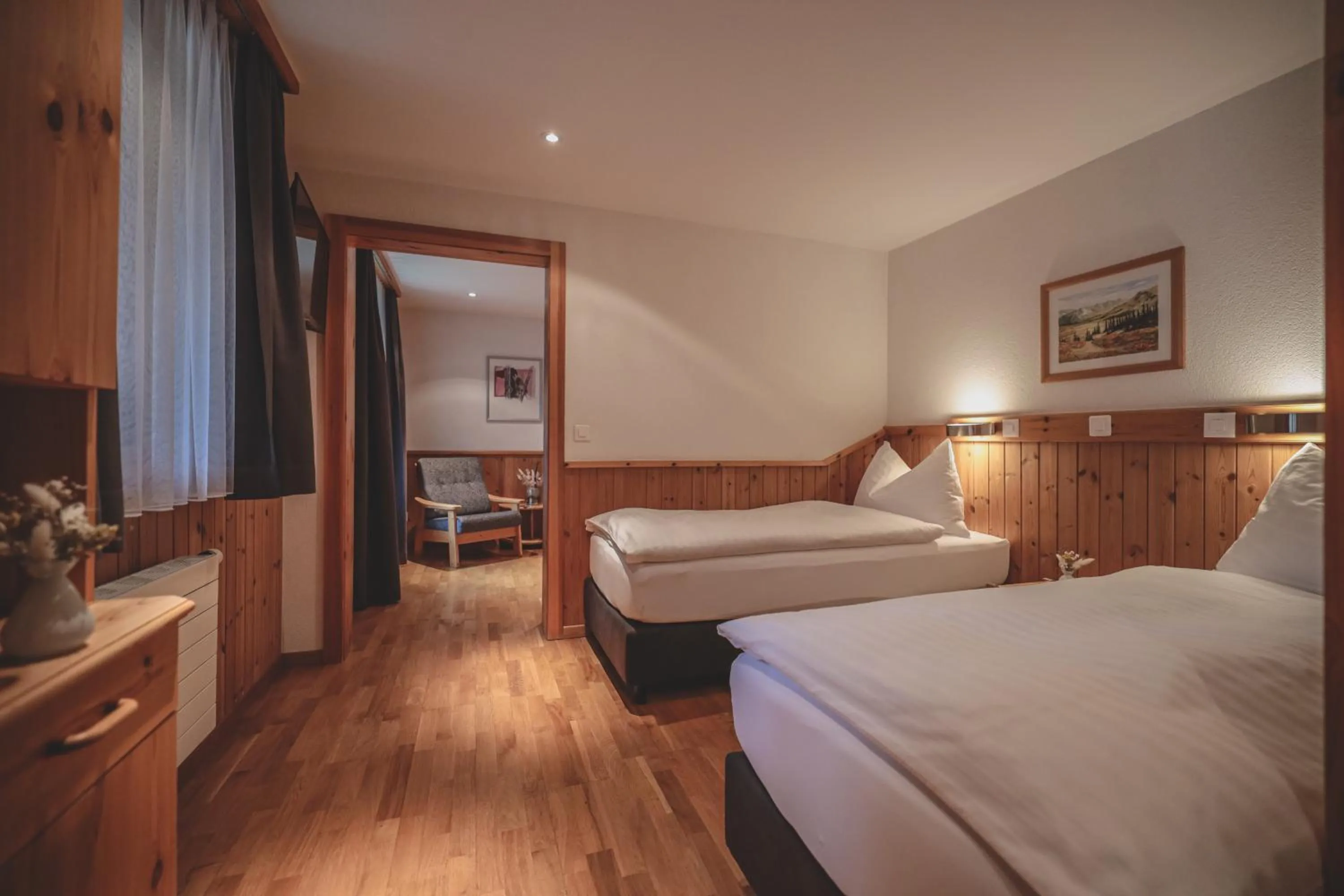 Photo of the whole room, Bed in Hotel Sonnenhalde, Arosa