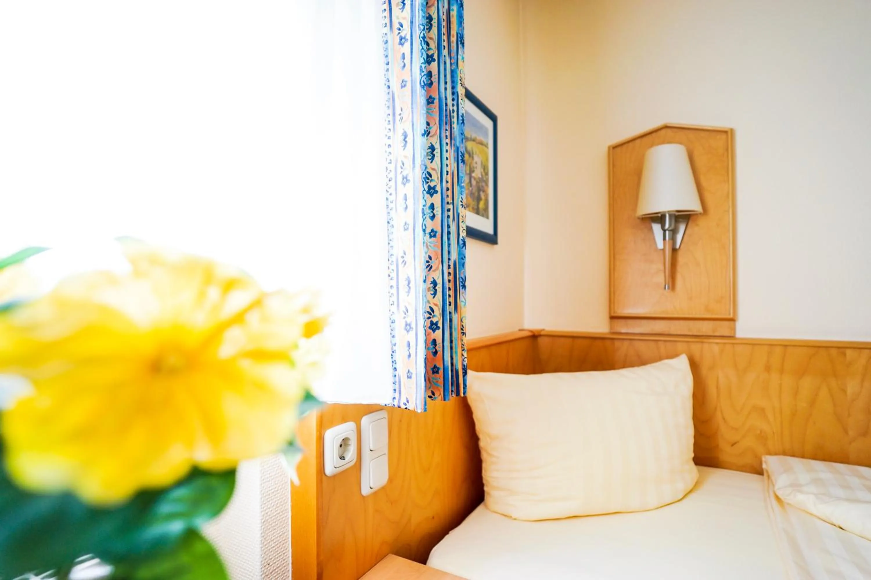 Photo of the whole room, Bed in Hotel Sauer Garni