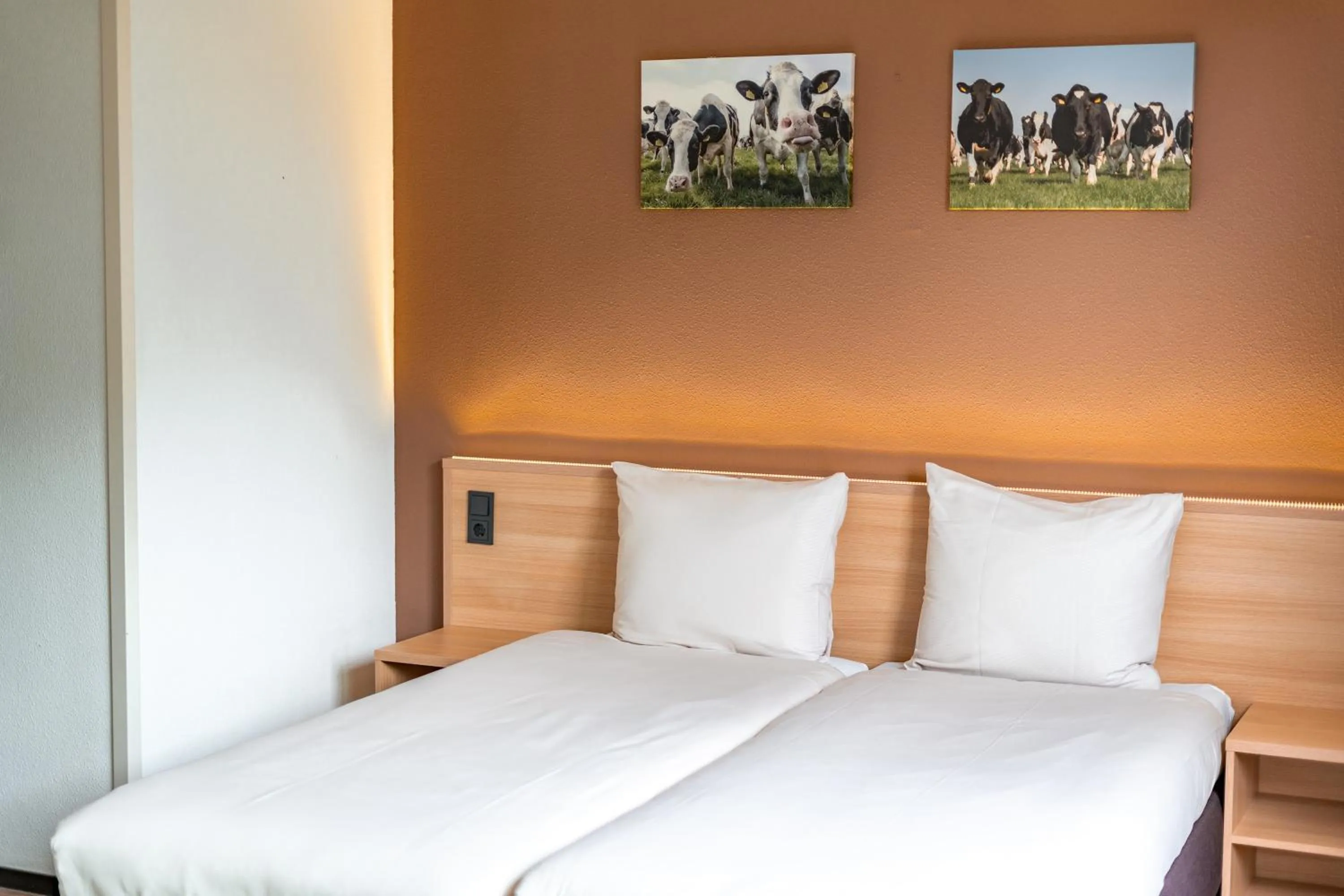 Bedroom, Bed in Hotel het Zwaantje