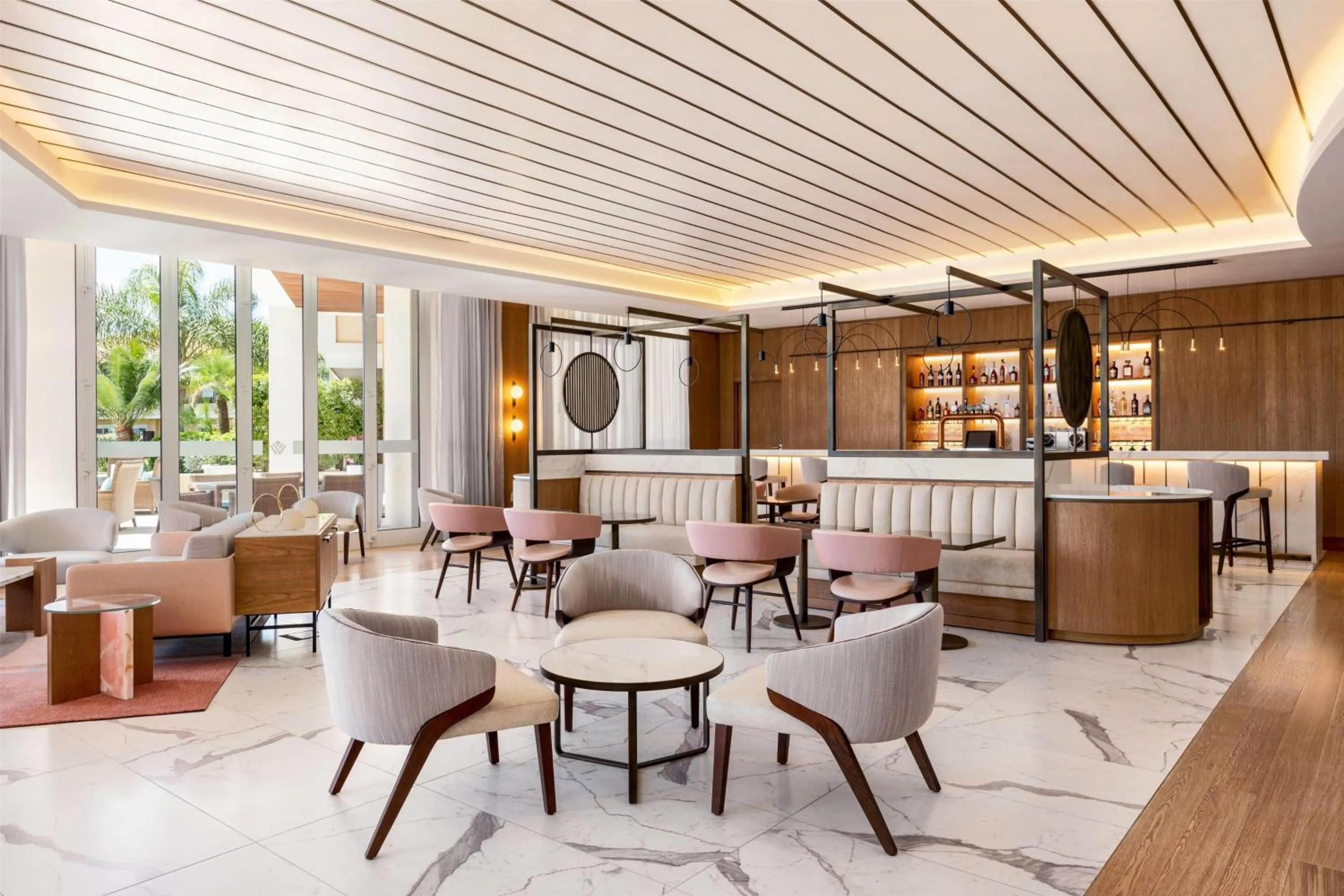 Lounge or bar in Wyndham Grand Algarve