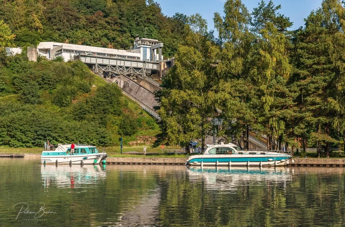 Nearby landmark in Logis Hôtel Notre-Dame - restaurant ouvert midi et soir sauf dimanche soir