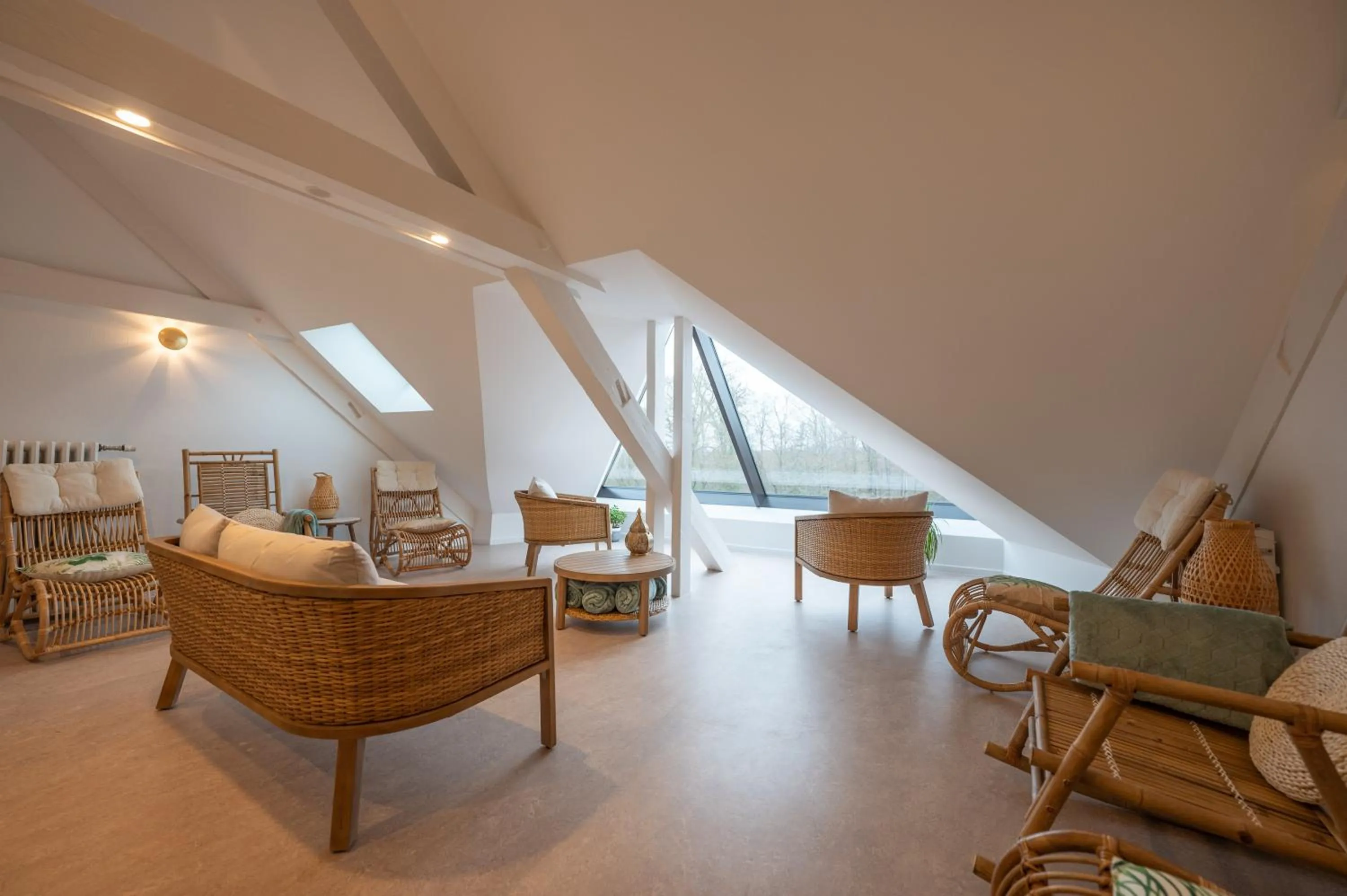 Spa and wellness centre/facilities in Logis Hôtel Notre-Dame - restaurant ouvert midi et soir sauf dimanche soir