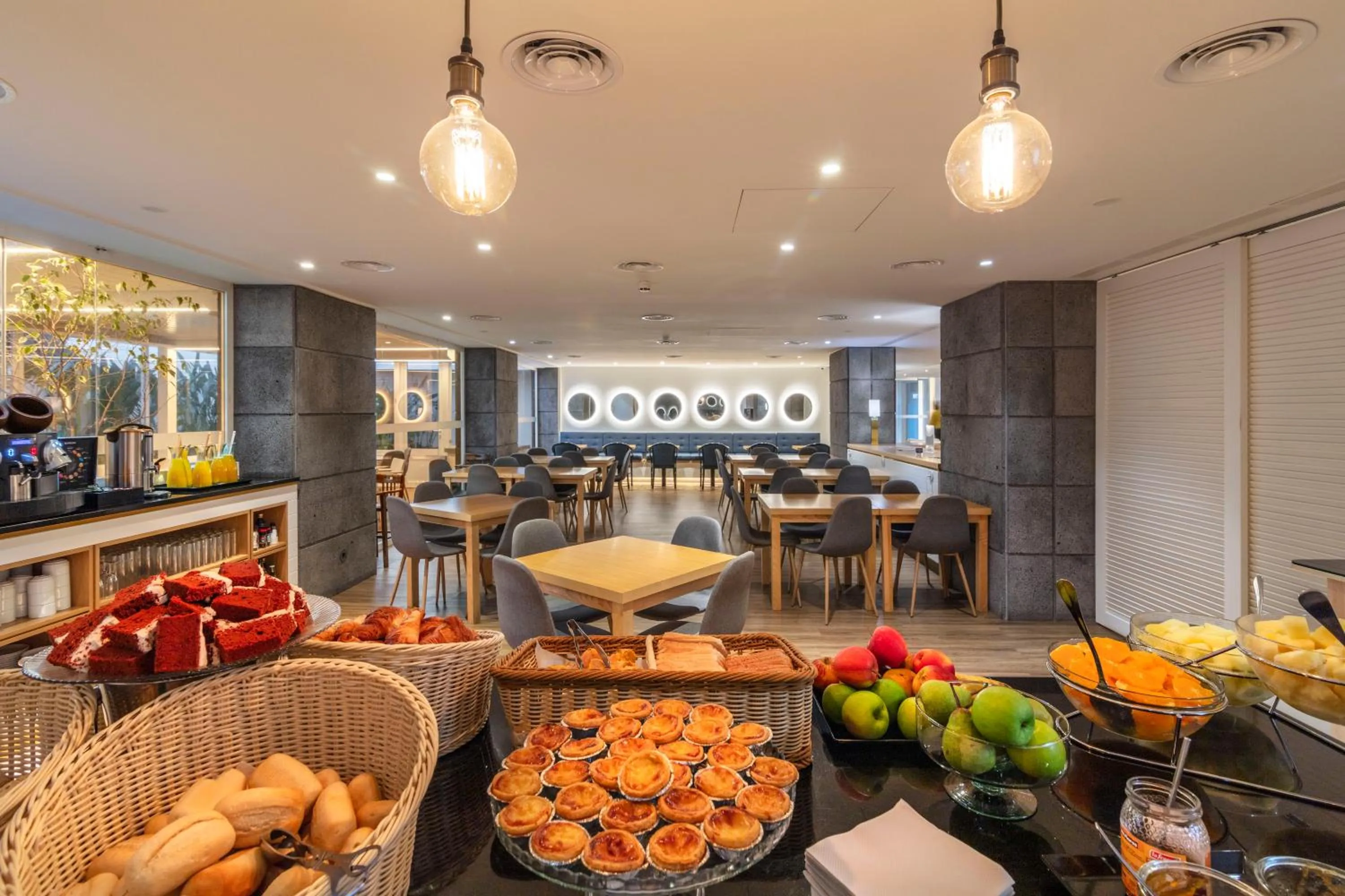 Breakfast in Hotel Gaivota Azores