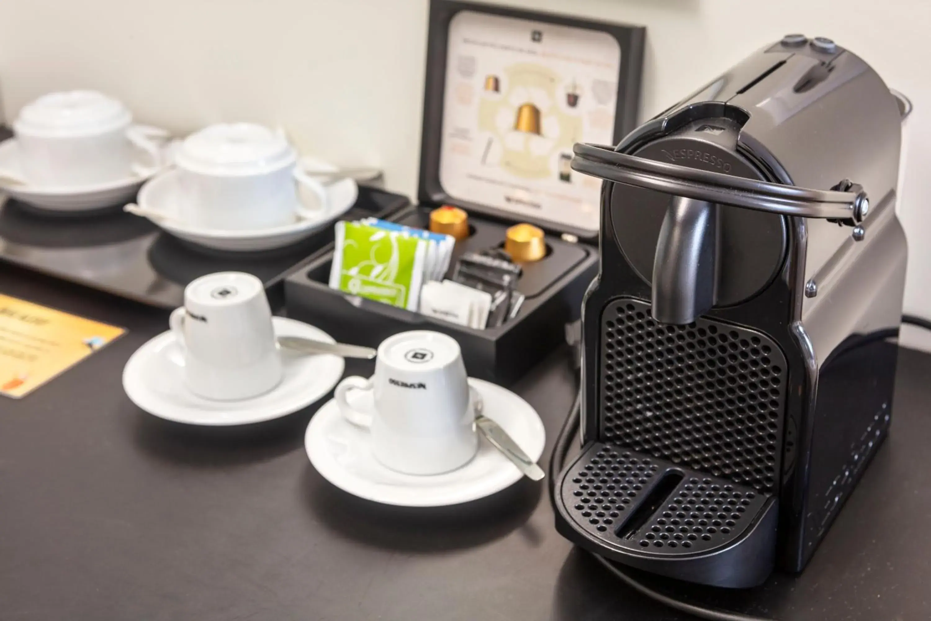 Deluxe Two-Bedroom Suite with Sea View in Hotel Gaivota Azores Deluxe Two-Bedroom Suite with Sea View in Hotel Gaivota Azores